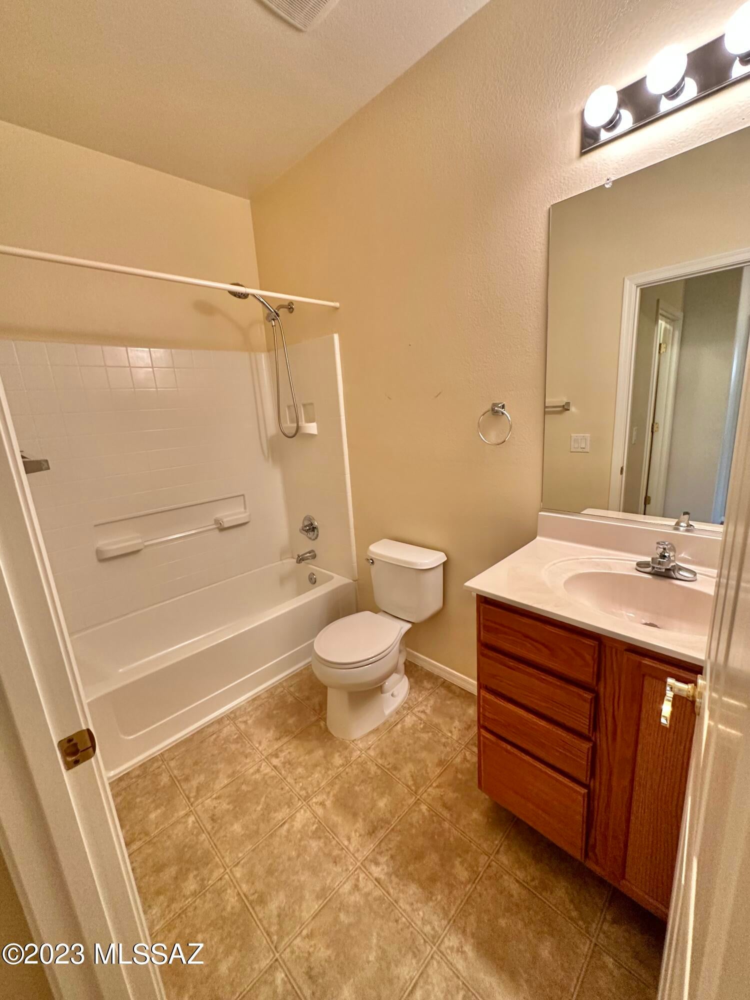 Black Horse (1-411) - Residential Lease