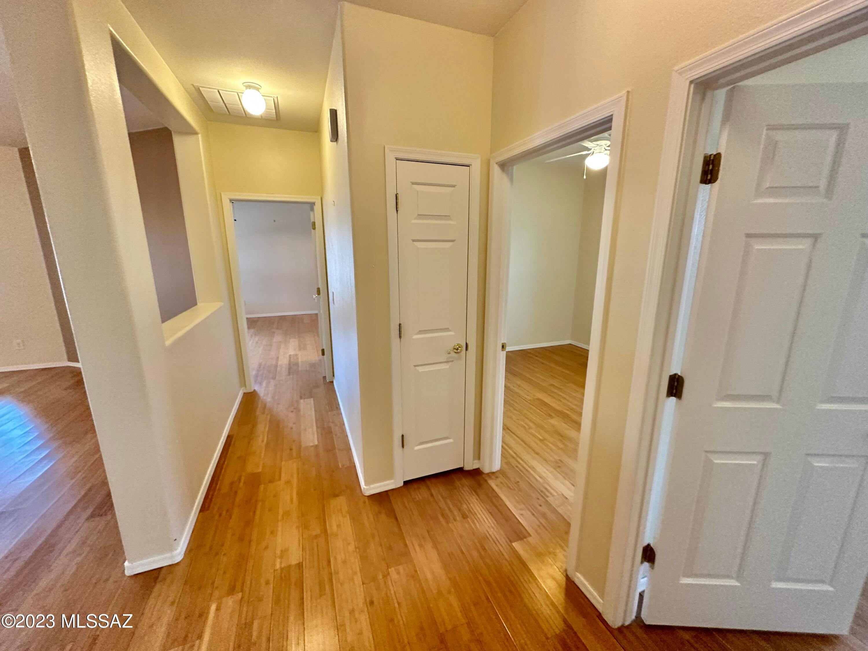 Black Horse (1-411) - Residential Lease