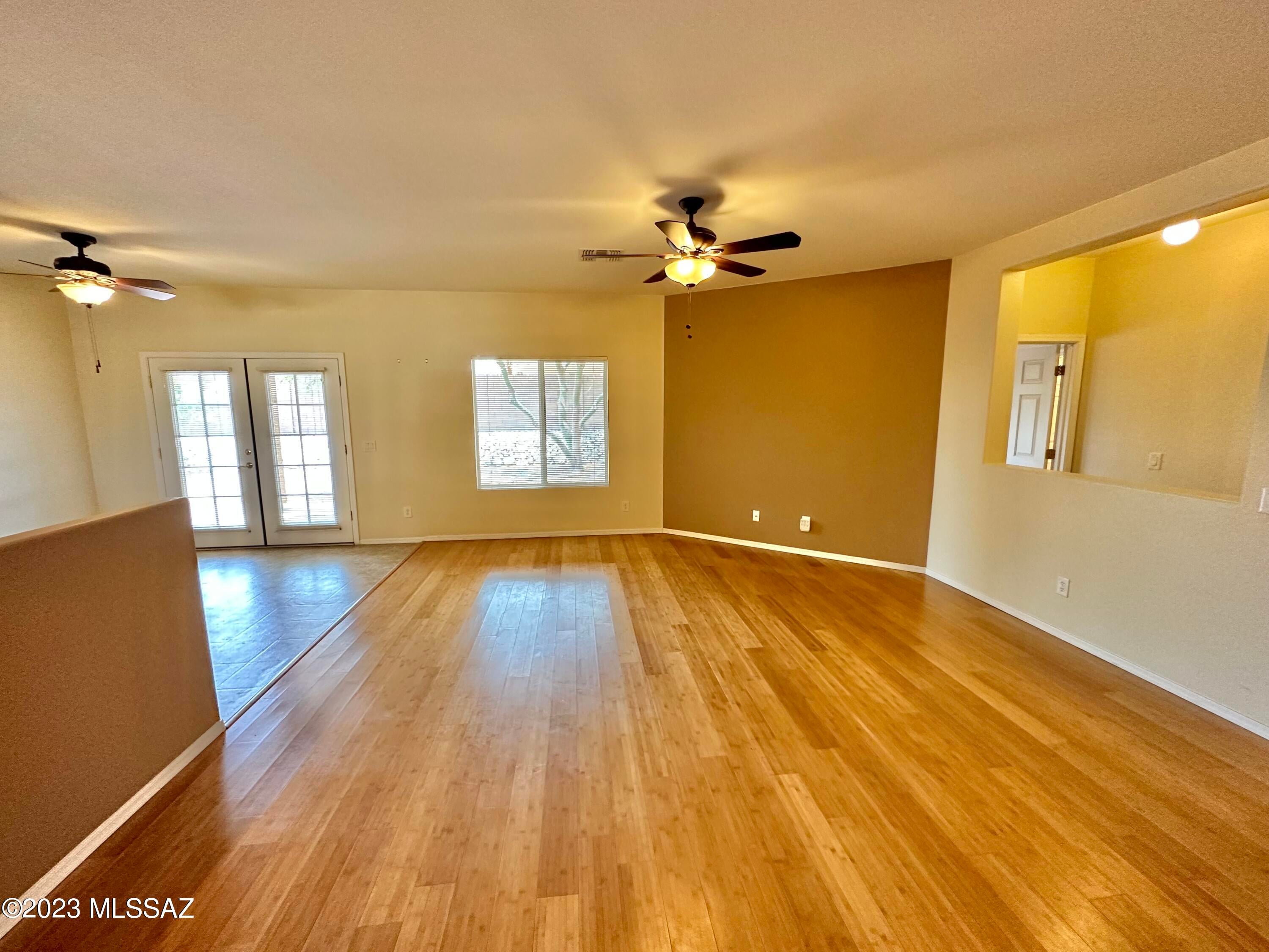Black Horse (1-411) - Residential Lease