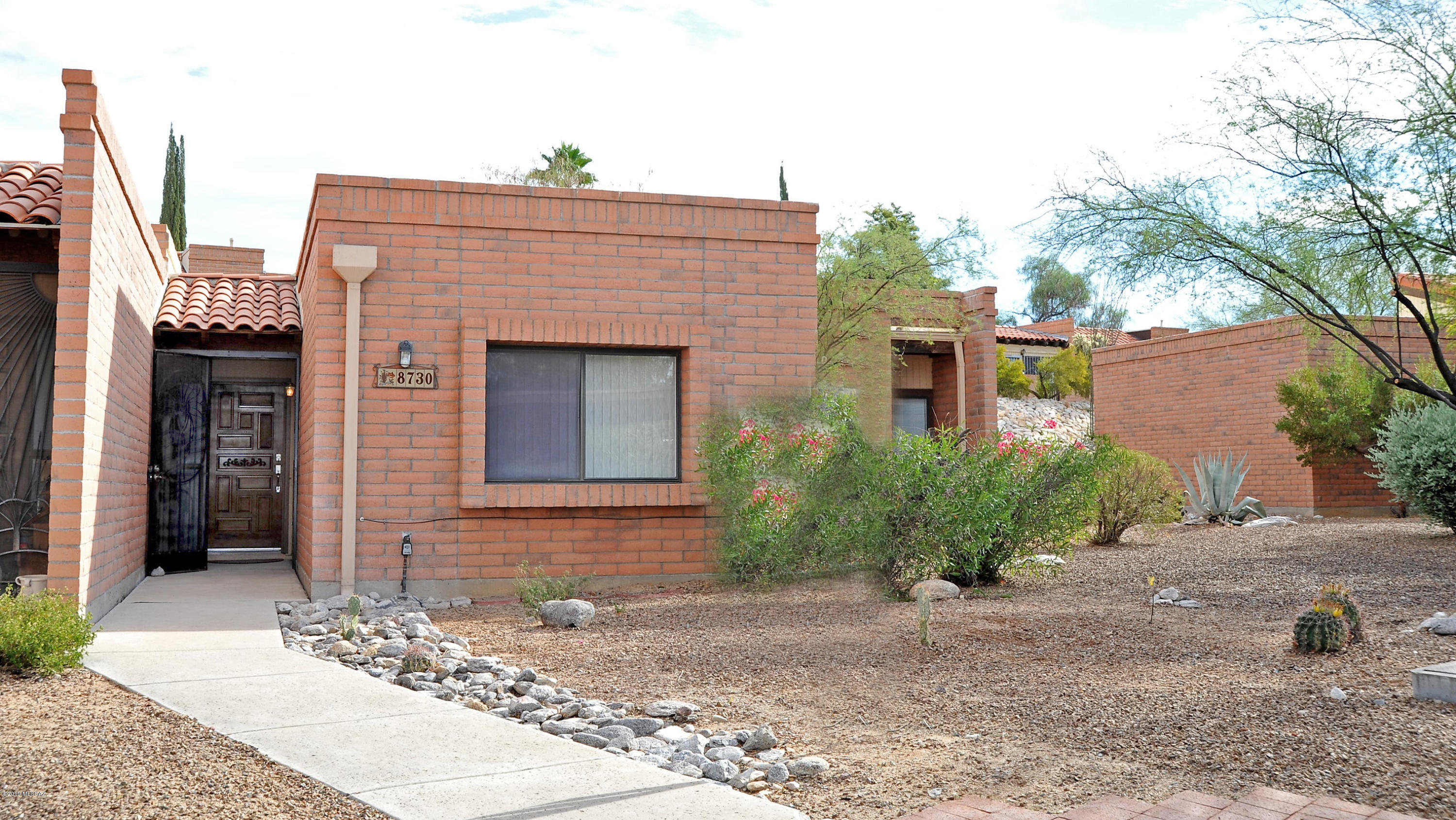 La Cholla Hills(1-313) - Residential