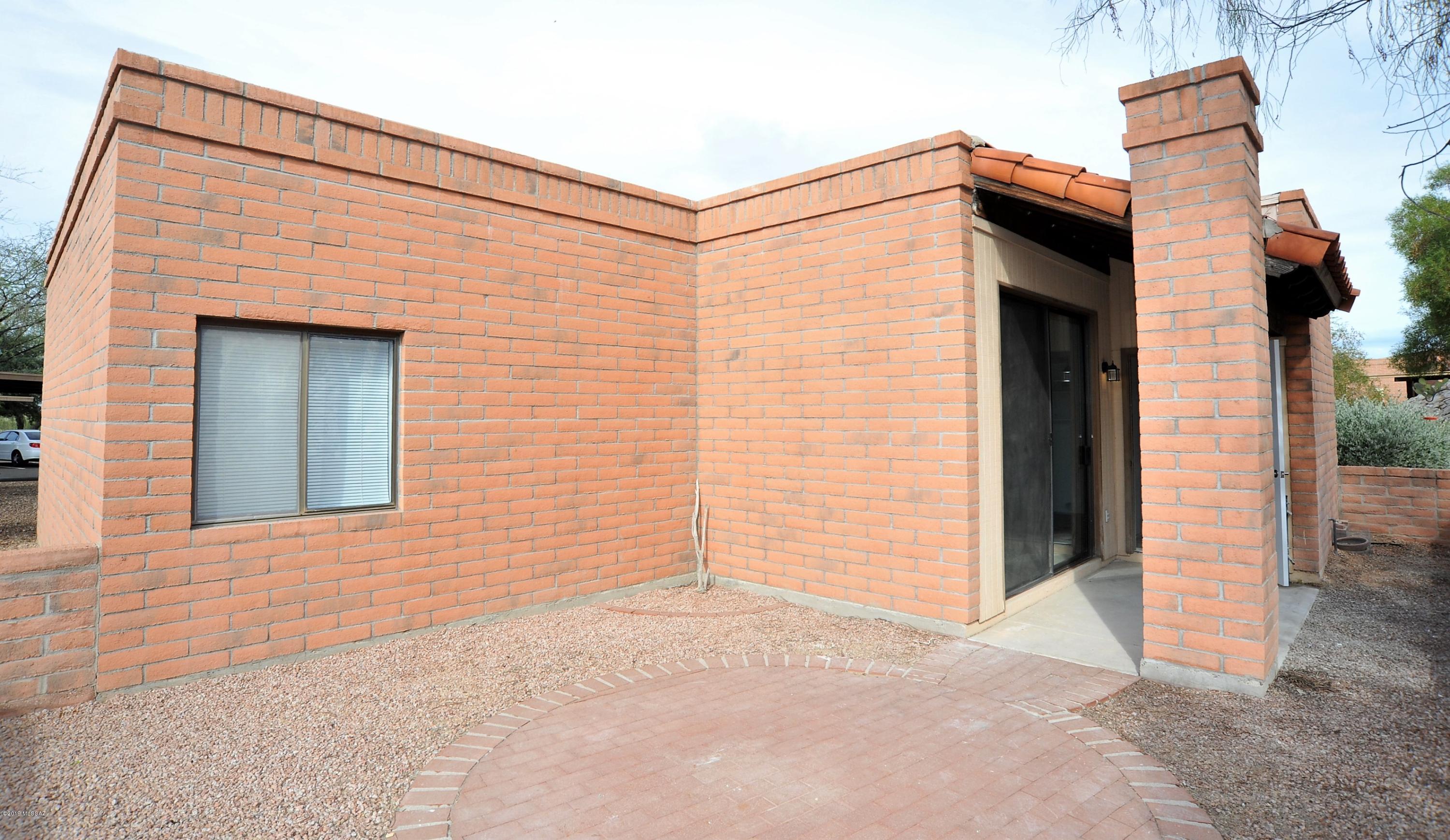 La Cholla Hills(1-313) - Residential