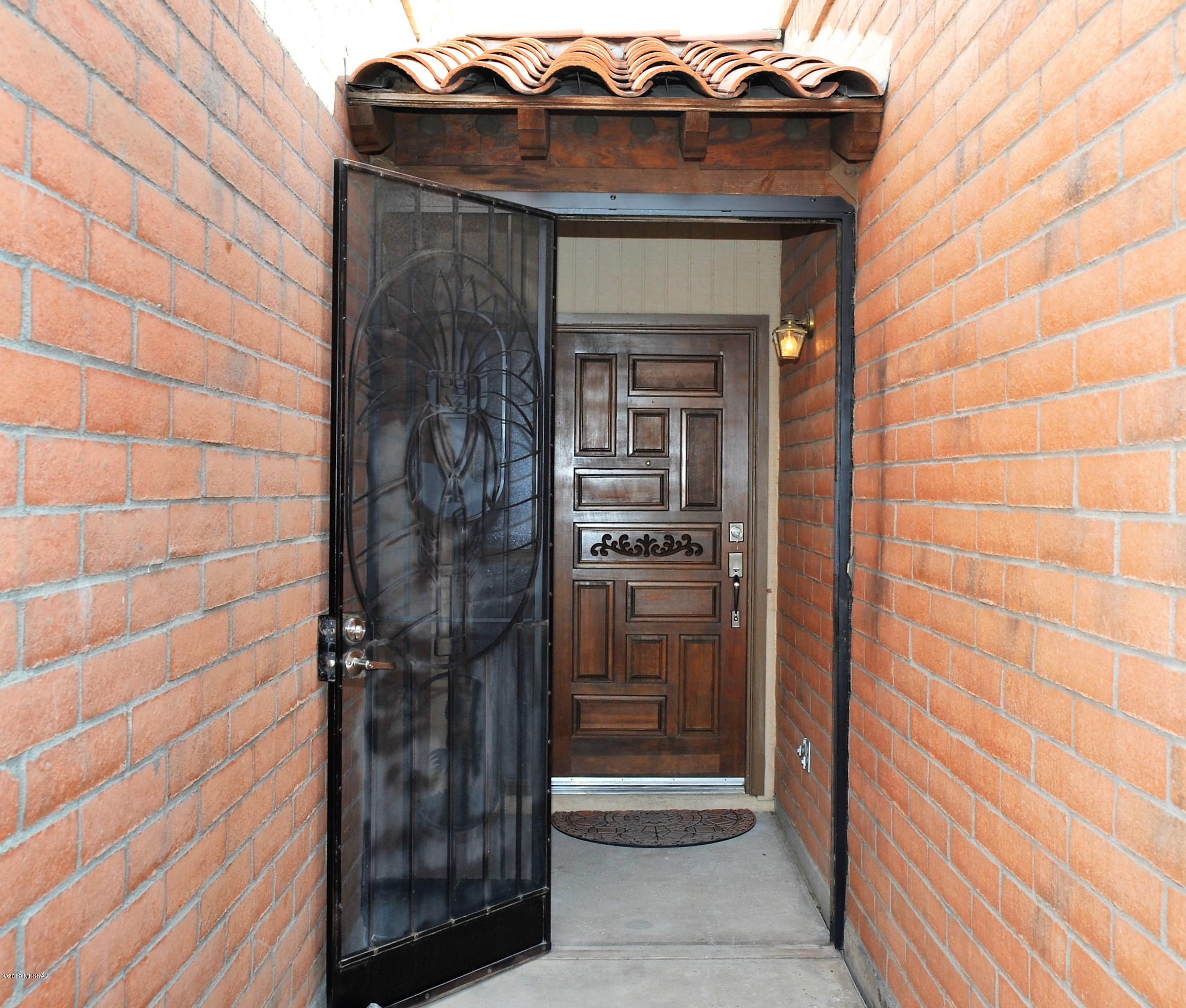 La Cholla Hills(1-313) - Residential