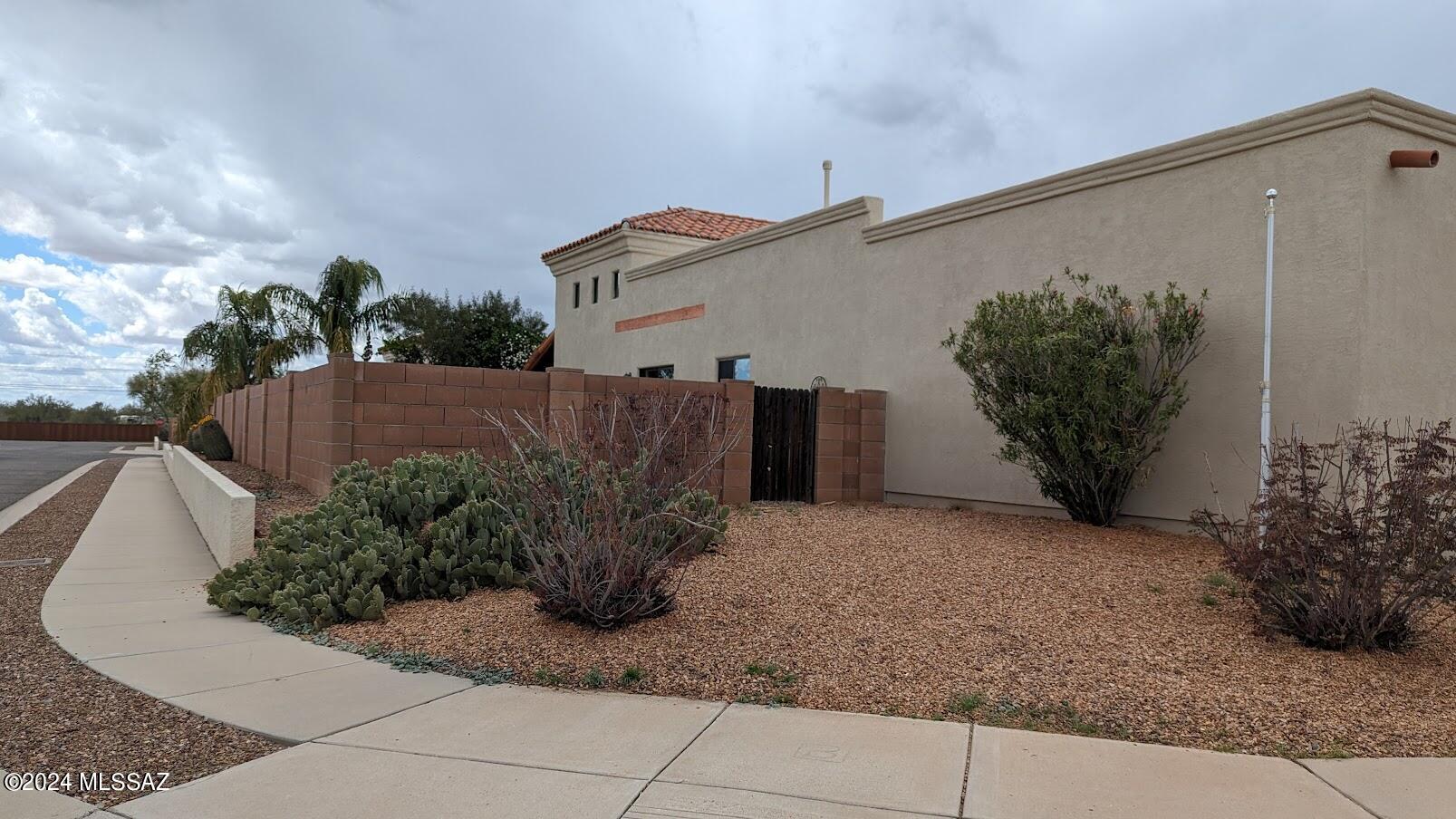 Pedregal(1-50) - Residential Lease
