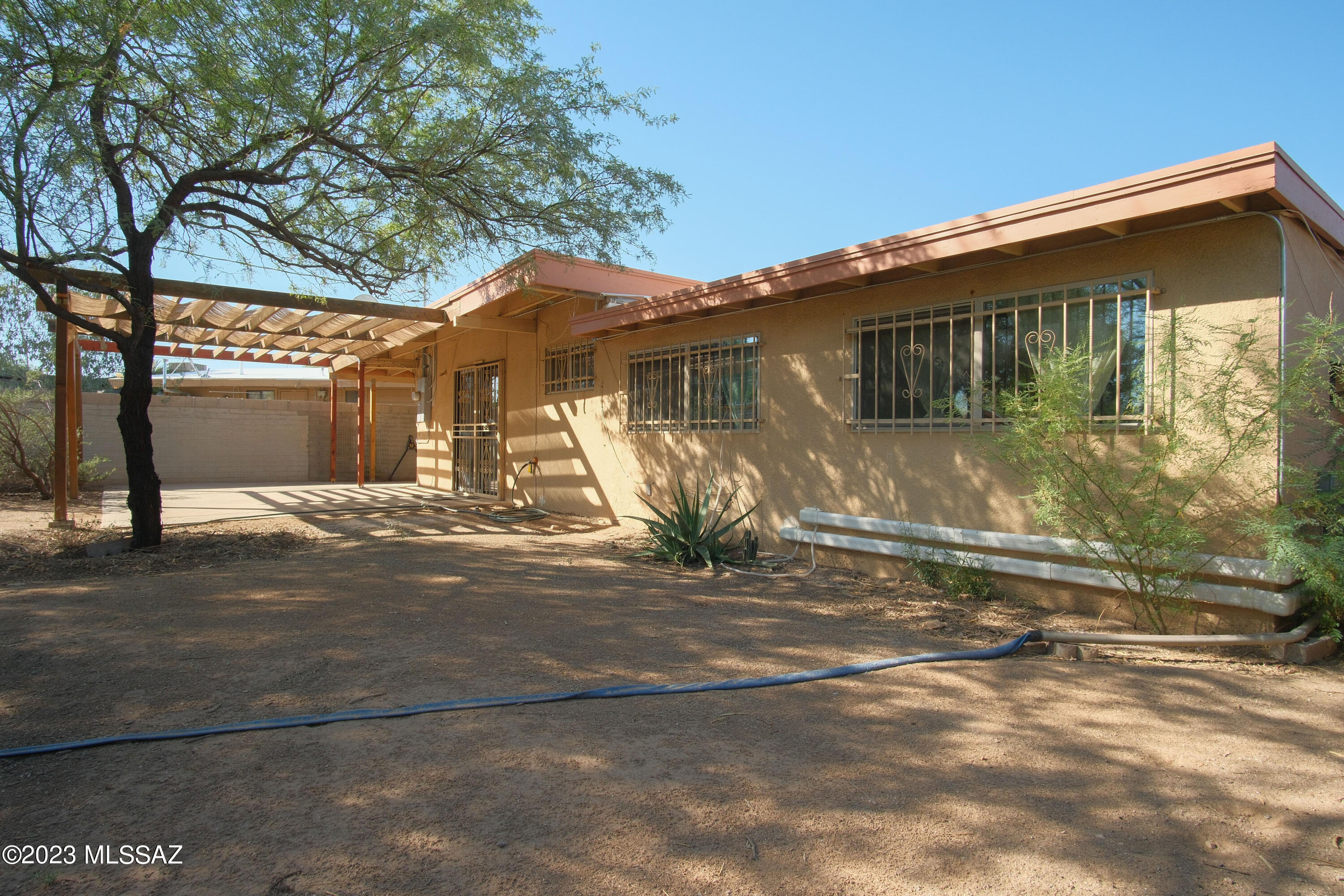 Pueblo Gardens - Residential