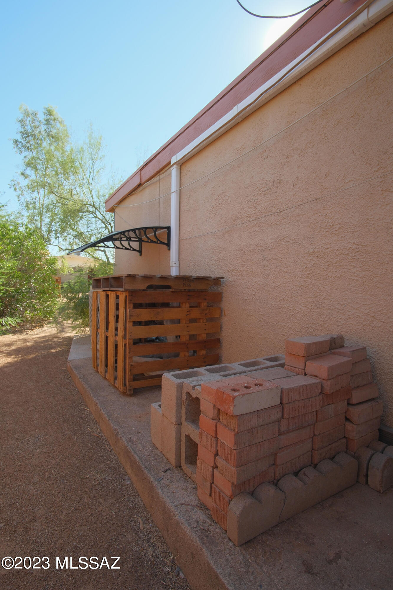 Pueblo Gardens - Residential