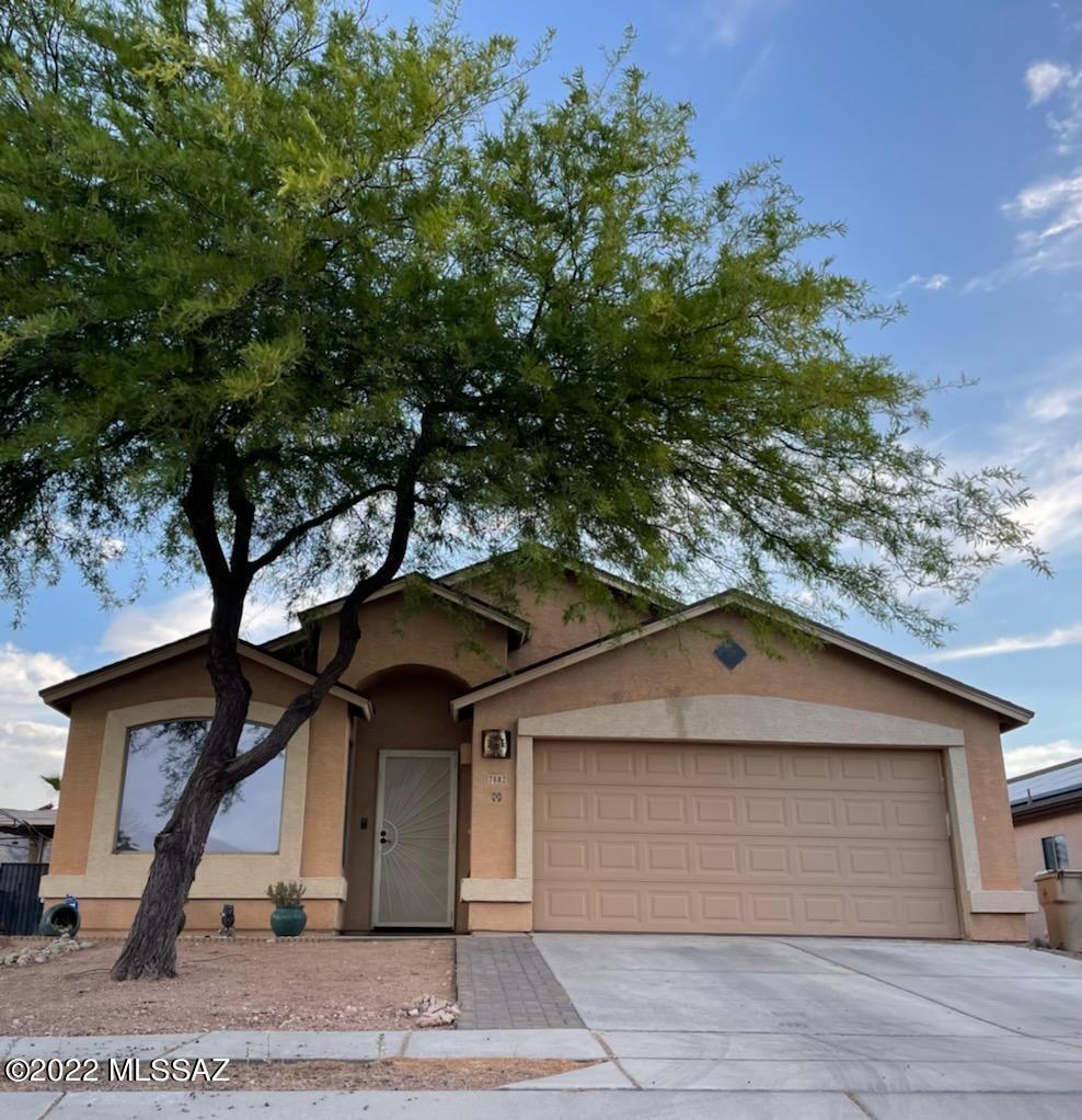 Enjoy the Arizona mountain views by the pool or relax after a day of work in the jacuzzi! Double gate and plenty of room to store your toys! Open concept kitchen and separate living area for a more formal living space! All appliances stay! No HOA and in a cul-de-sac! This home has it all!