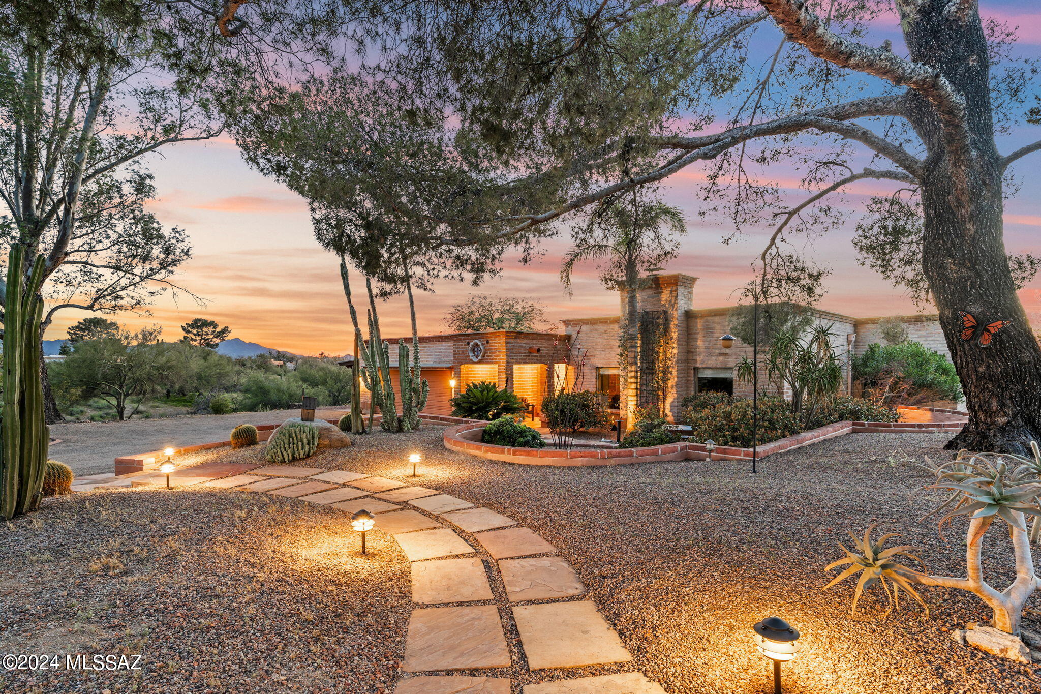 Tucson National Est - Residential