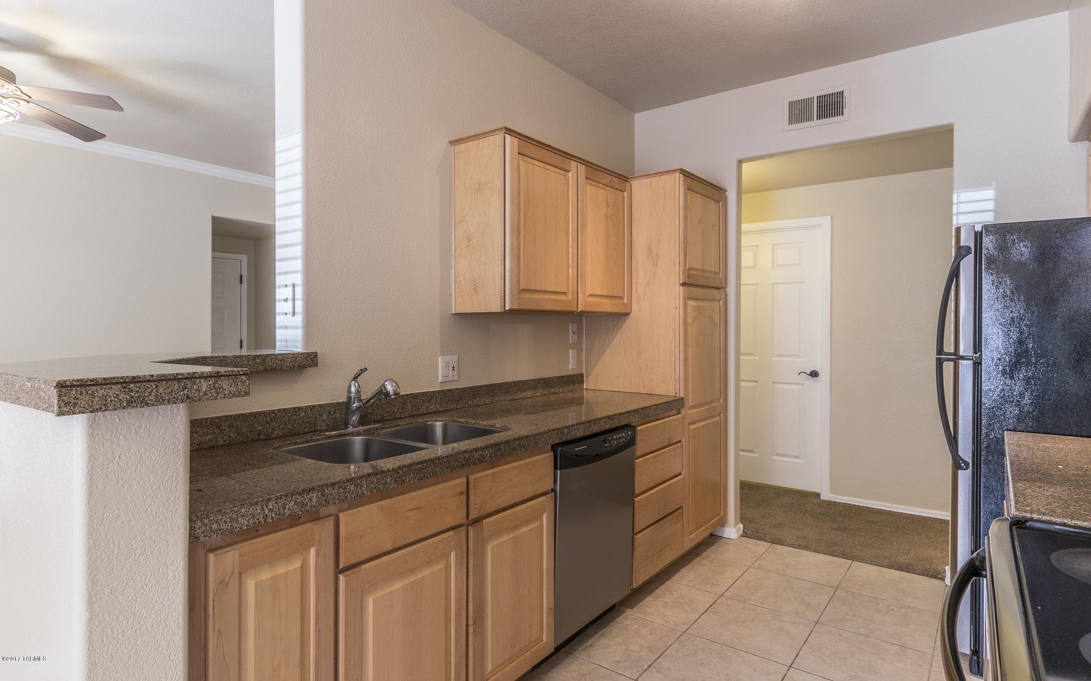 Pinnacle Canyon Condominium - Residential