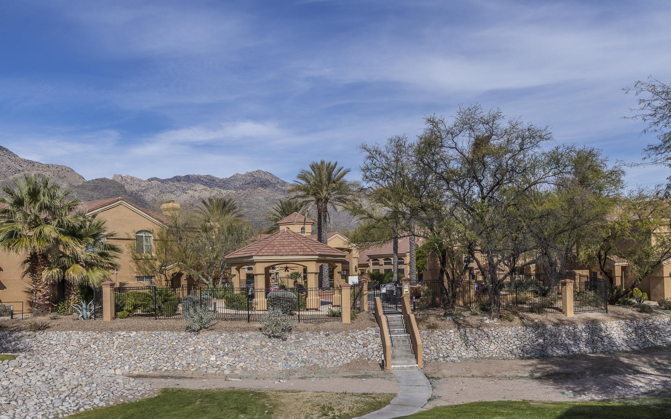 Pinnacle Canyon Condominium - Residential