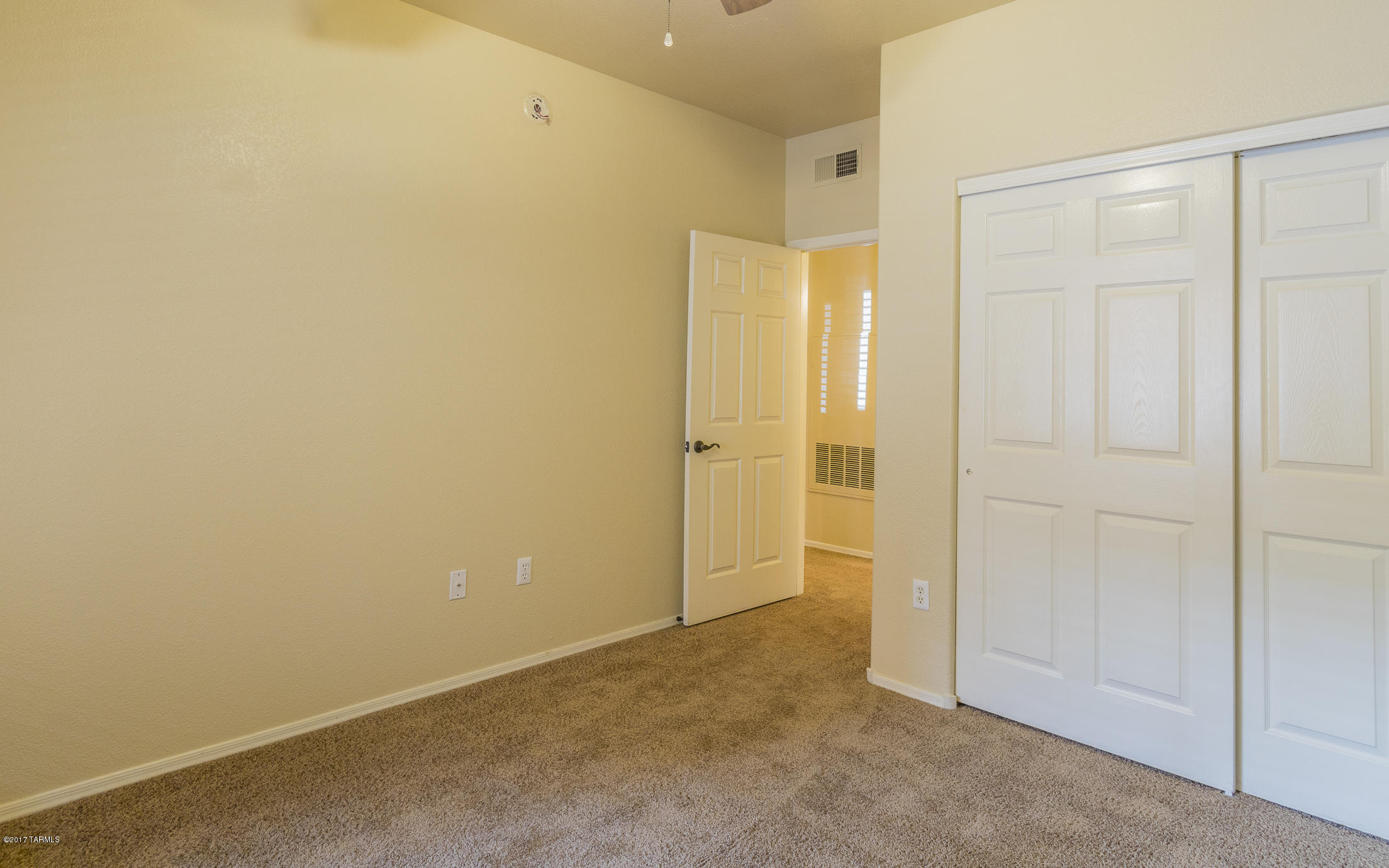 Pinnacle Canyon Condominium - Residential