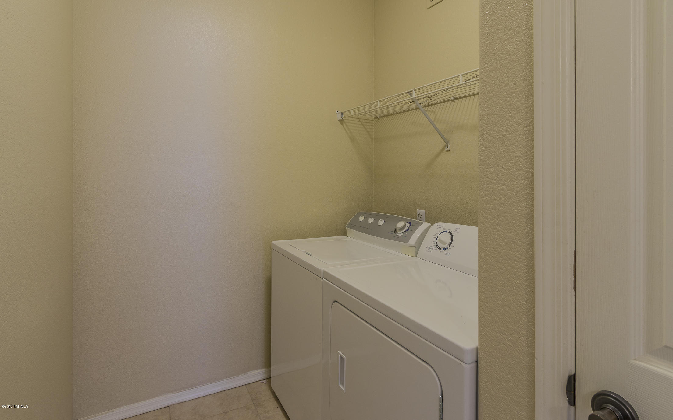 Pinnacle Canyon Condominium - Residential