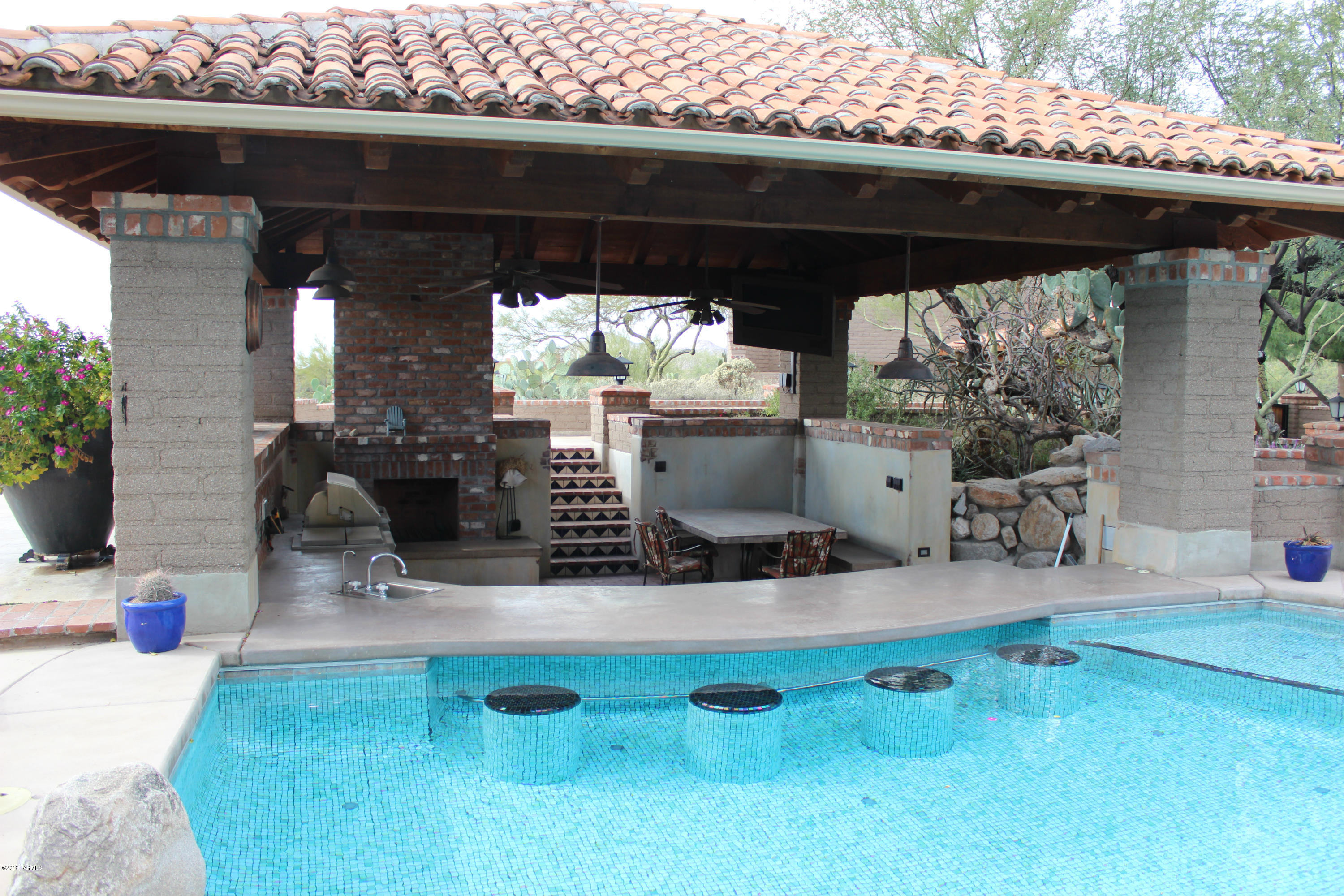 La Cholla Airpark - Residential