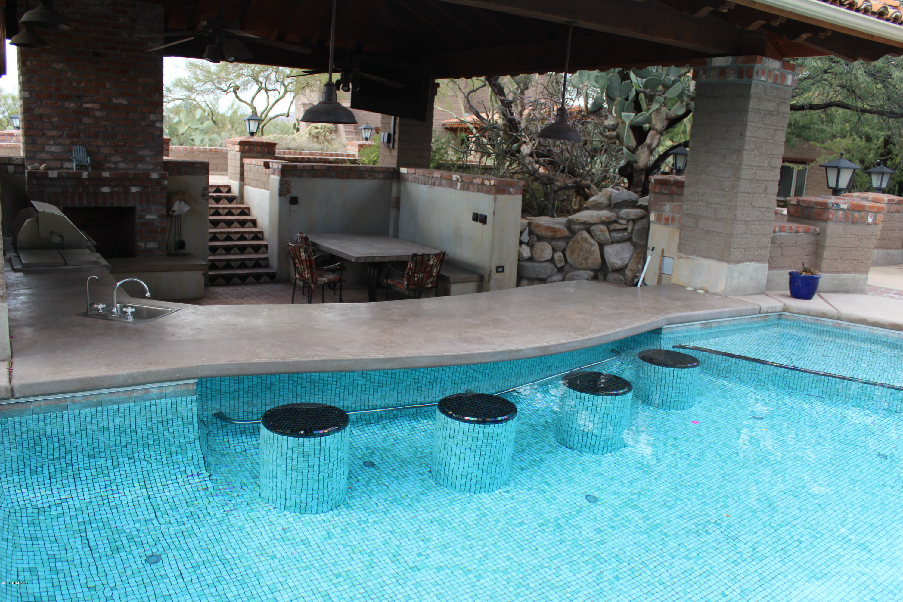 La Cholla Airpark - Residential