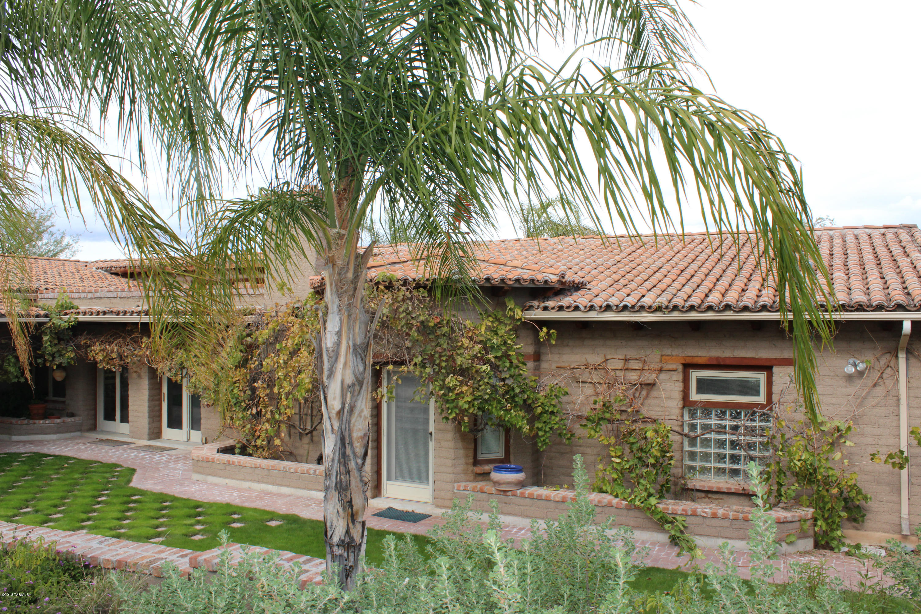 La Cholla Airpark - Residential