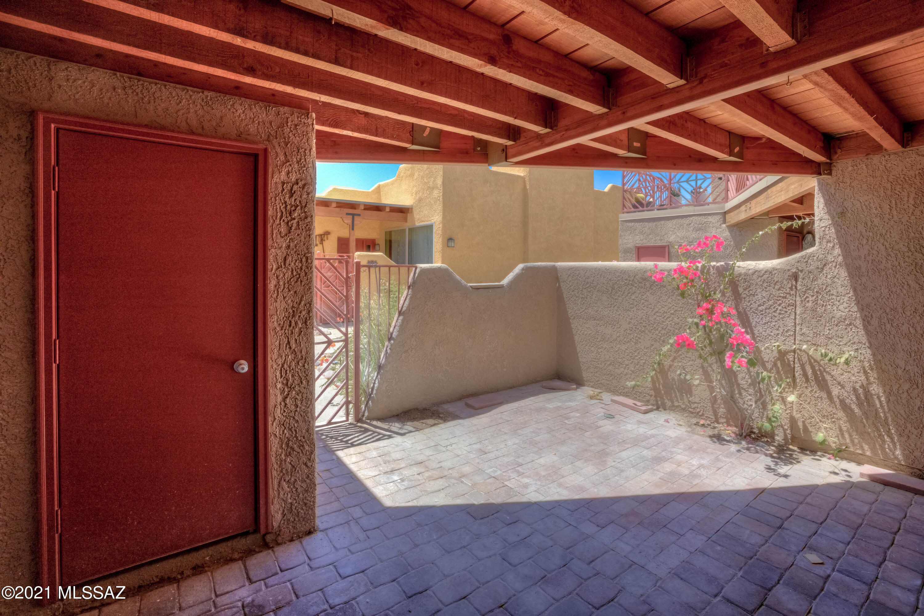 Reflections in the Catalina Condominium - Residential Lease