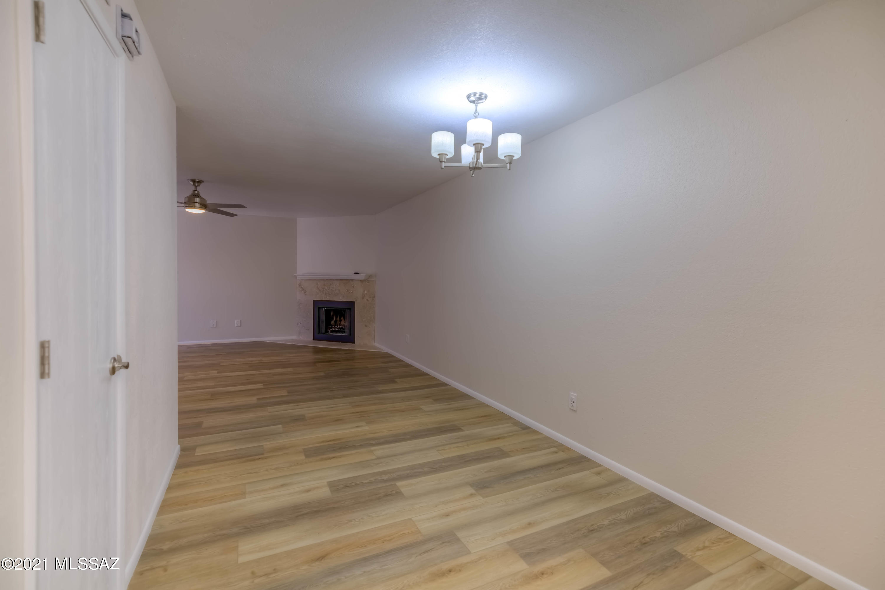 Reflections in the Catalina Condominium - Residential Lease