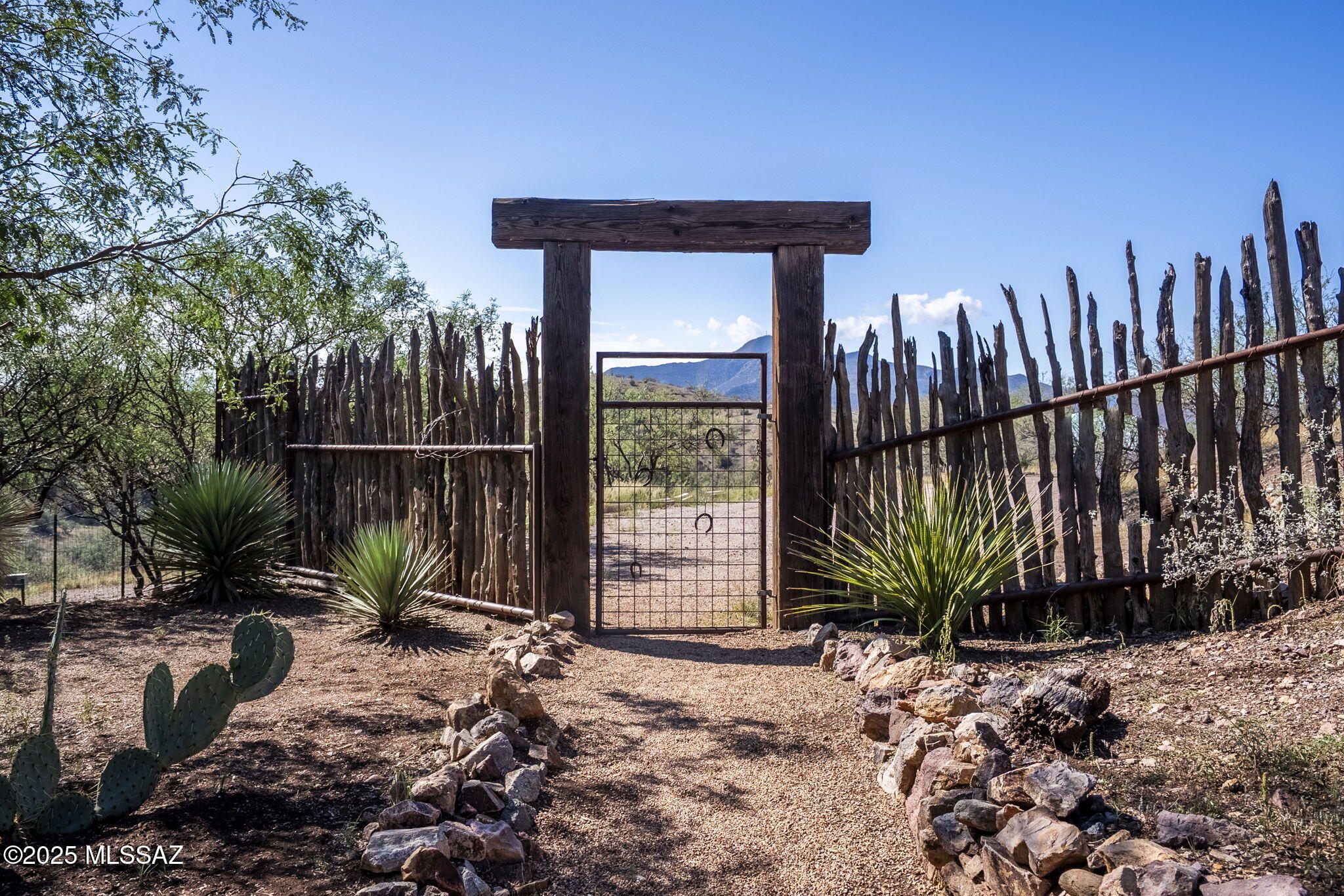 Rail X Ranch Est - Residential
