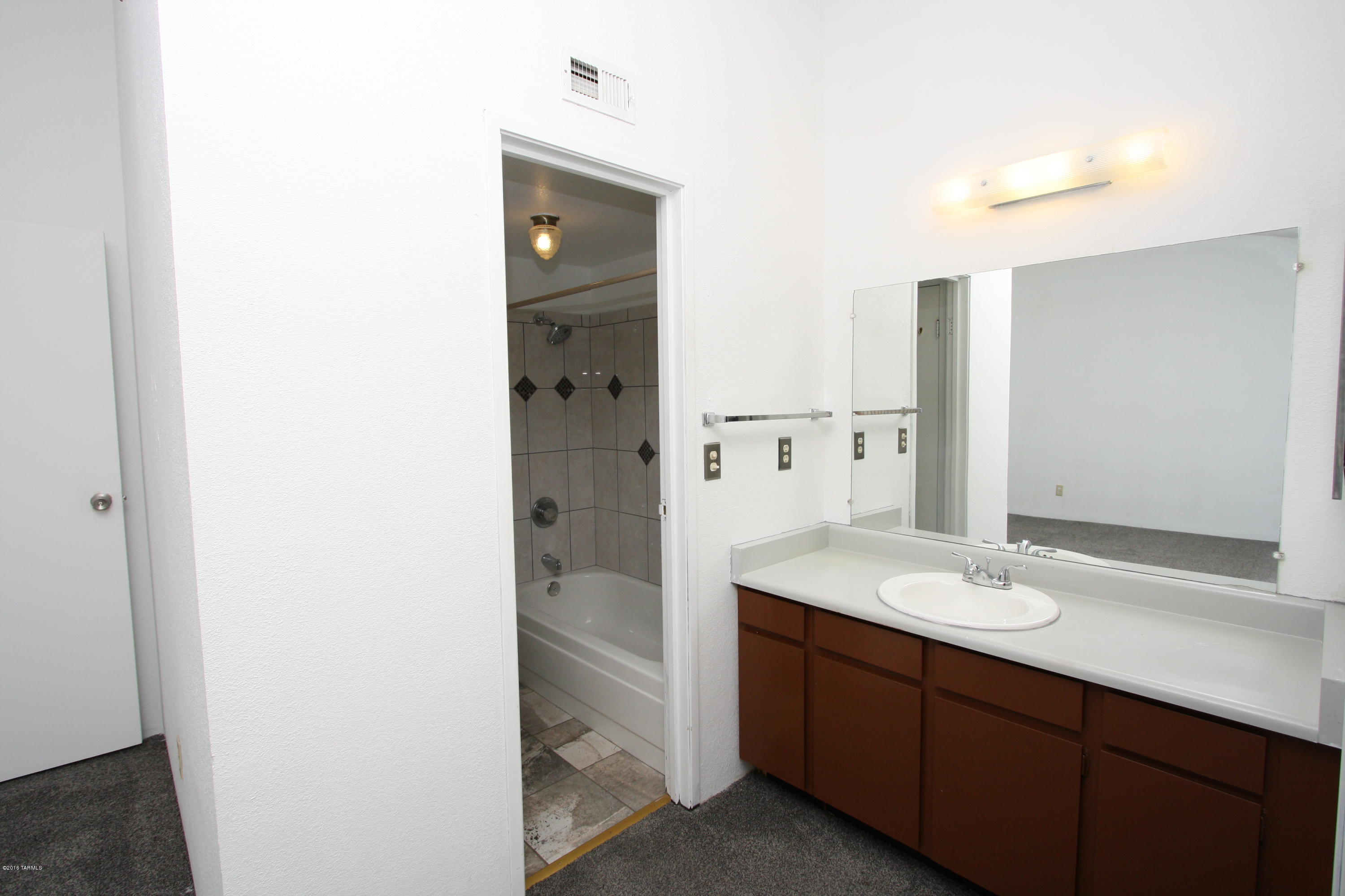 Haven Ridge Twnhss (32-128) - Residential Lease