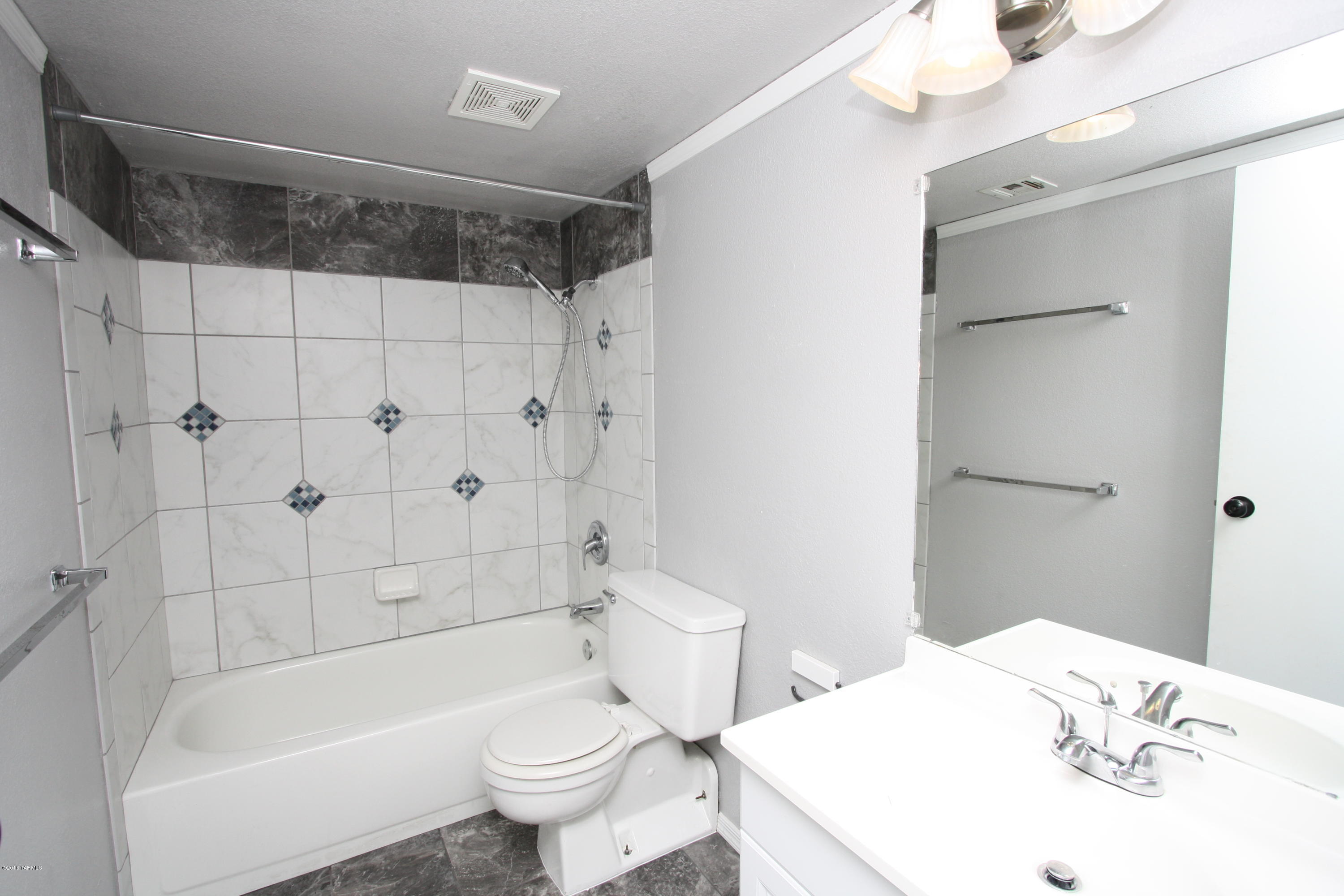 Haven Ridge Twnhss (32-128) - Residential Lease