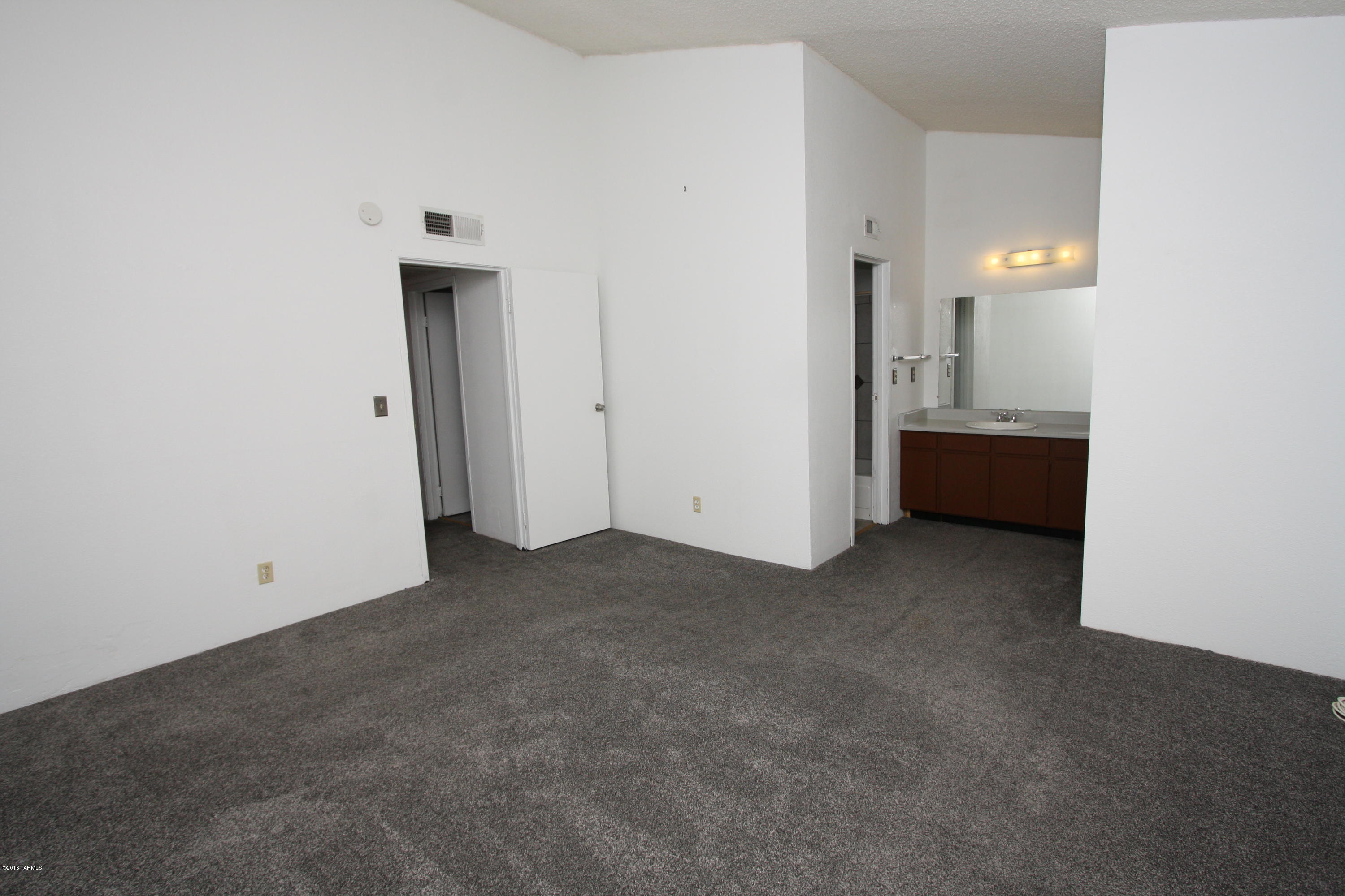 Haven Ridge Twnhss (32-128) - Residential Lease