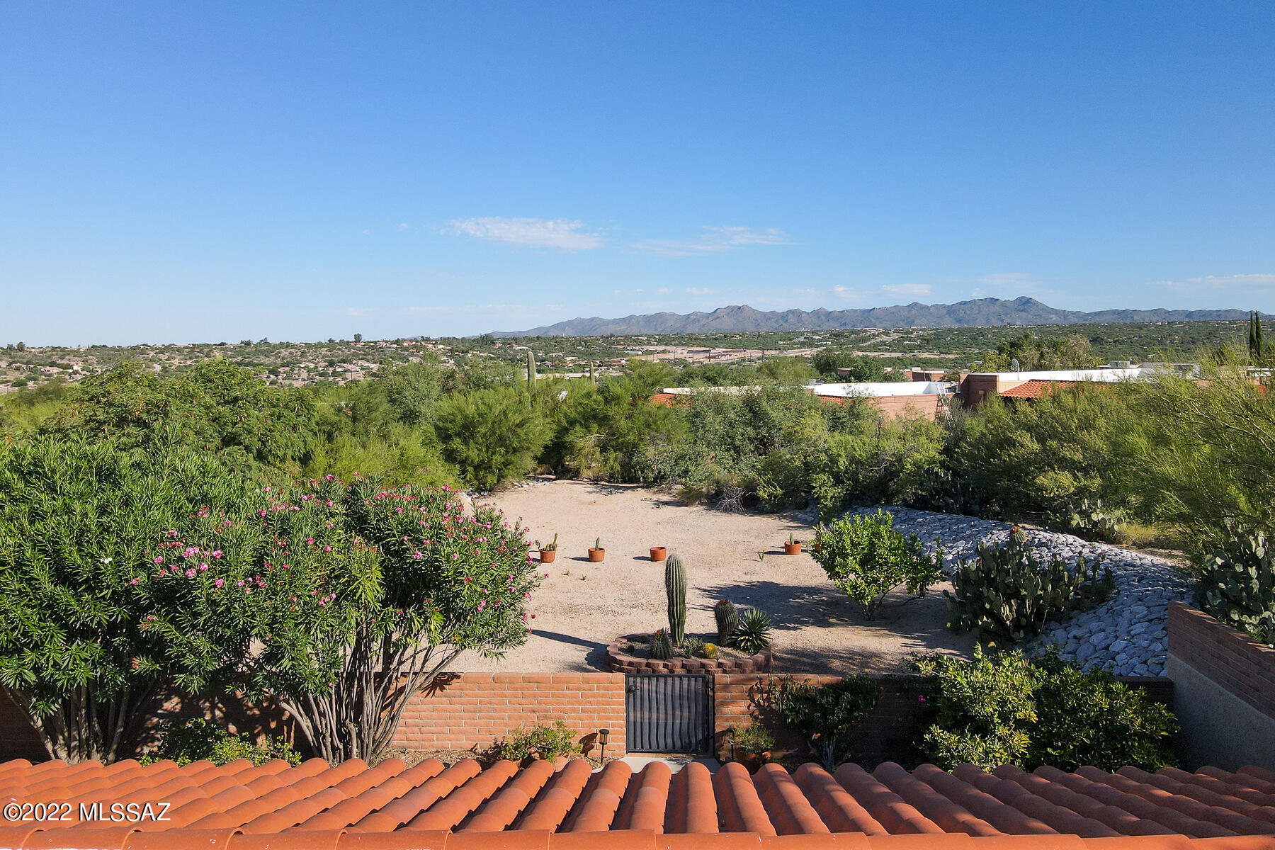 La Cholla Hills(1-313) - Residential