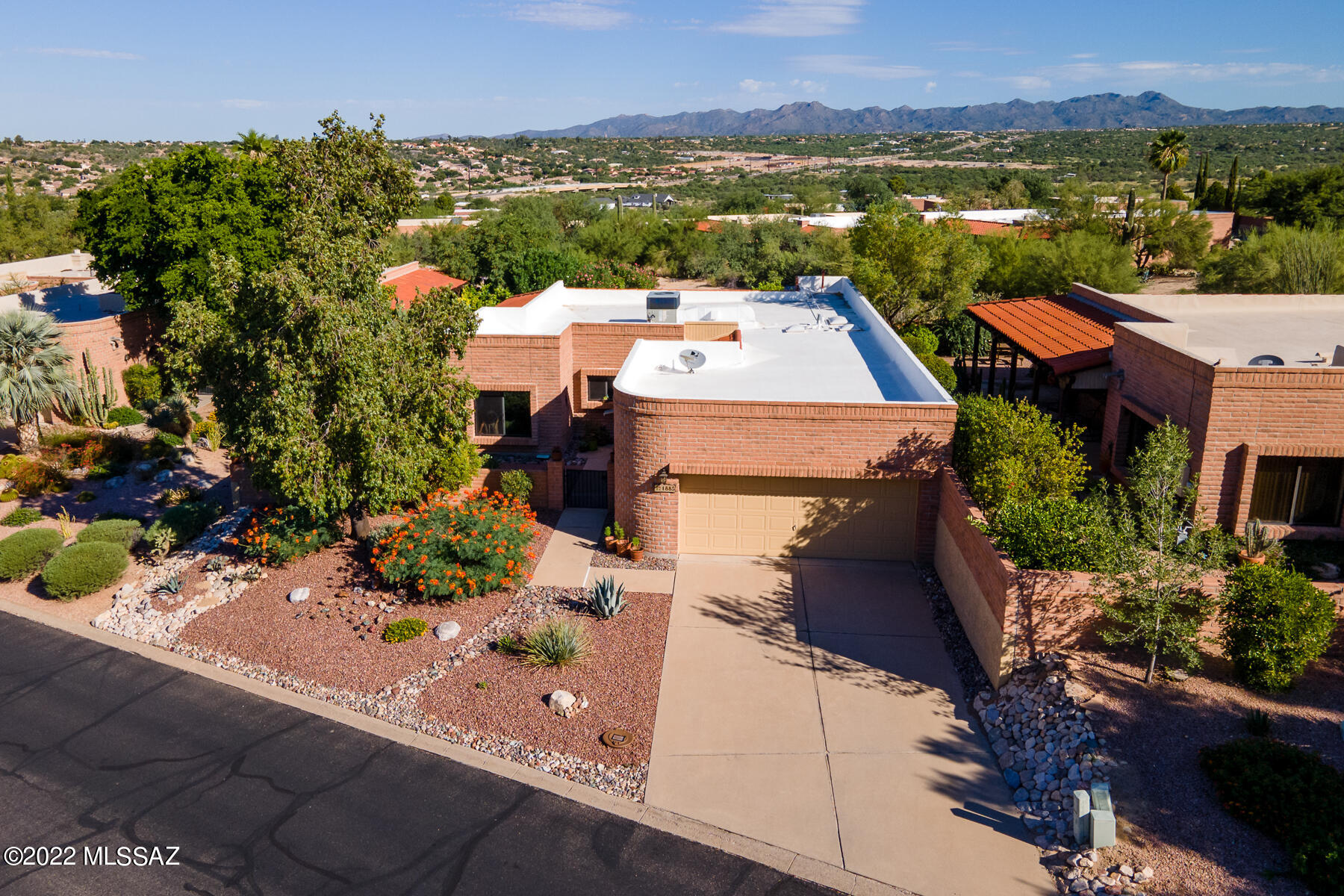 La Cholla Hills(1-313) - Residential