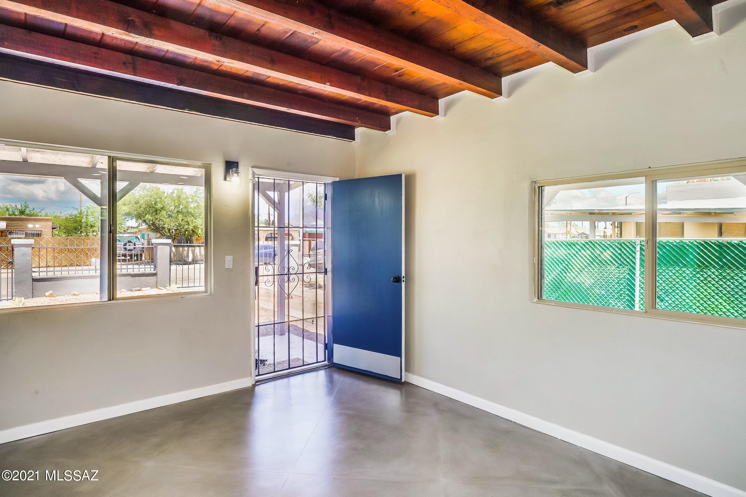 El Rio Park - Residential