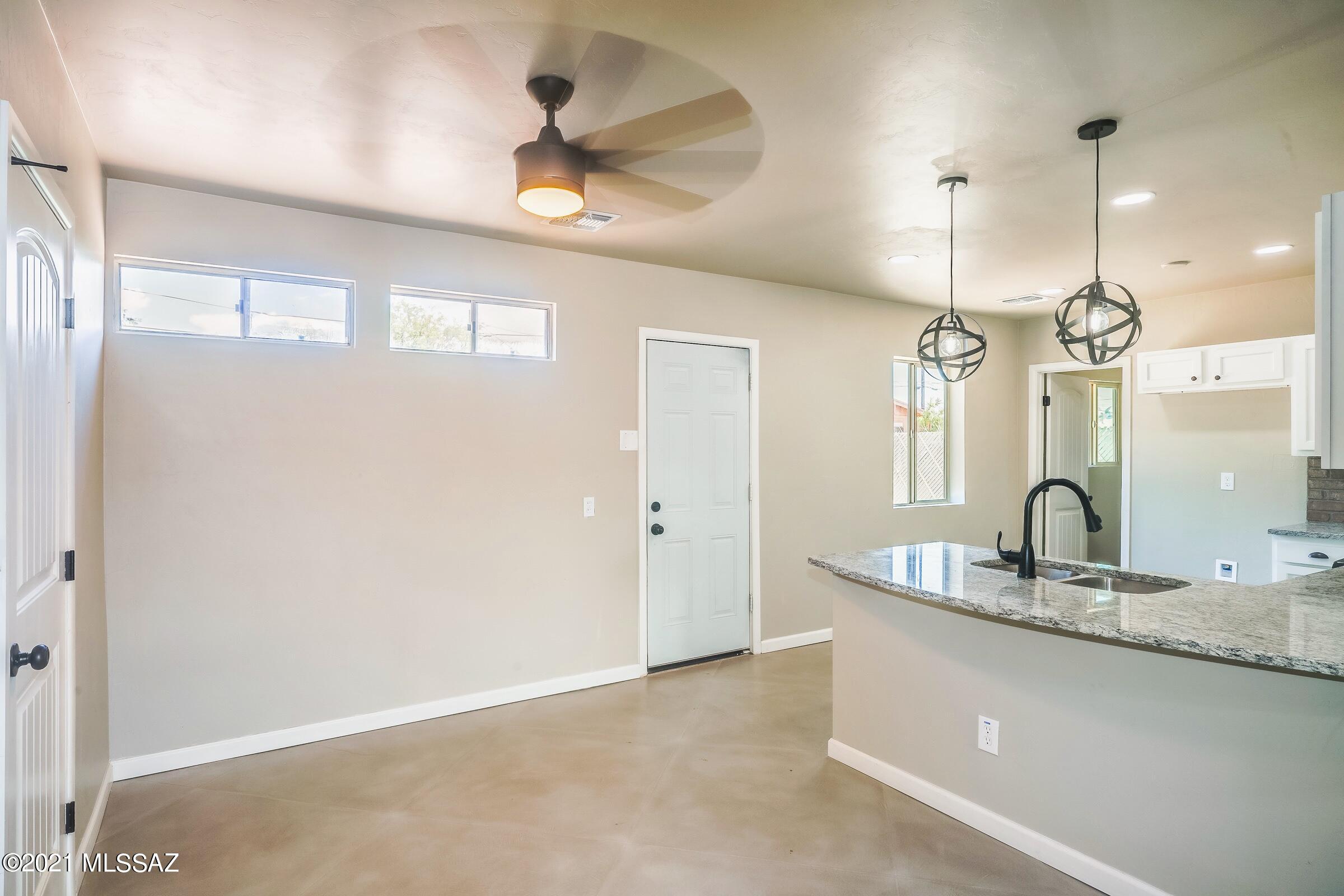 El Rio Park - Residential