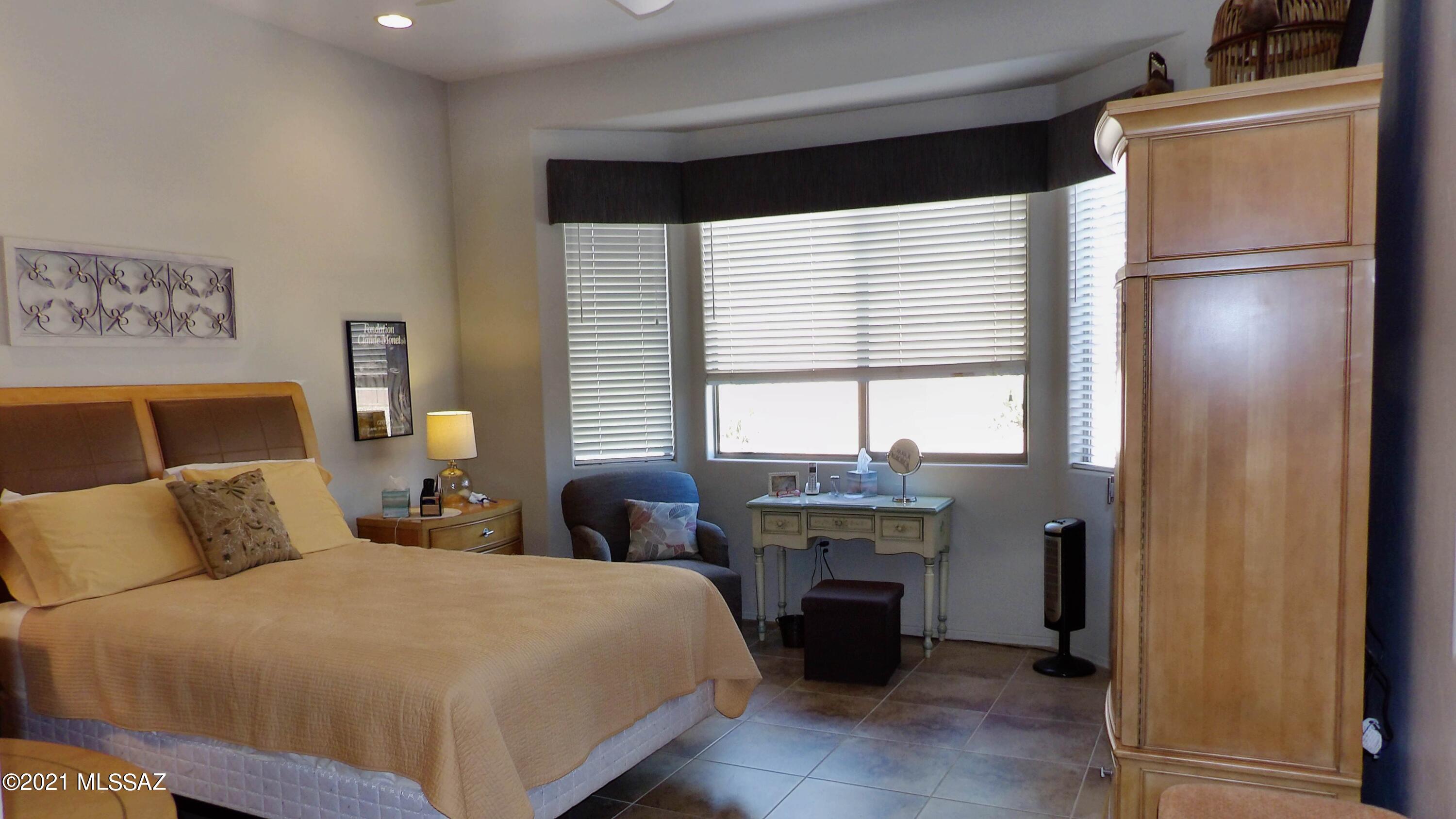 Las Campanas BLK H (1-84) - Residential