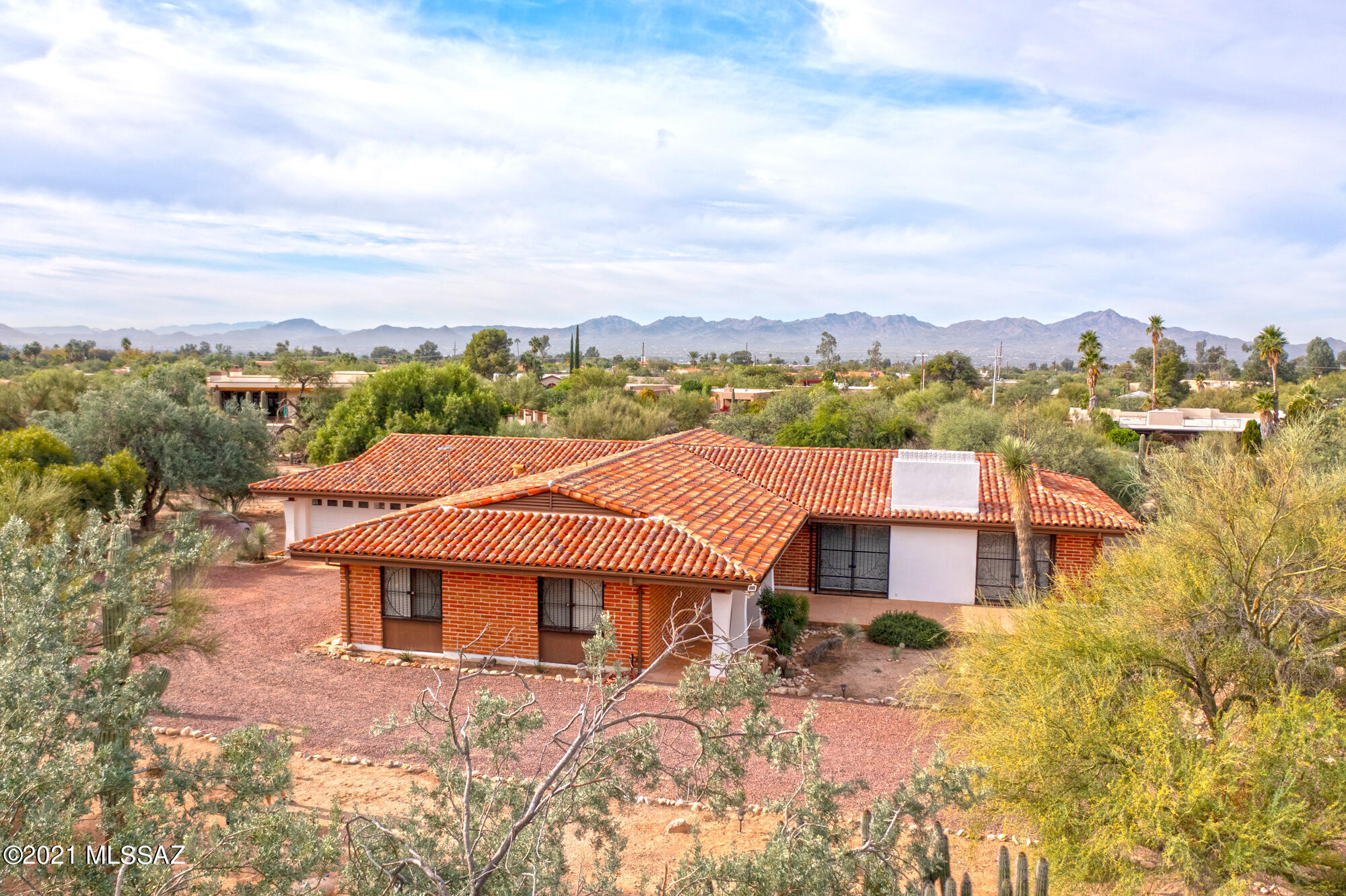 Casas Adobes Estates NO. 3-A - Residential