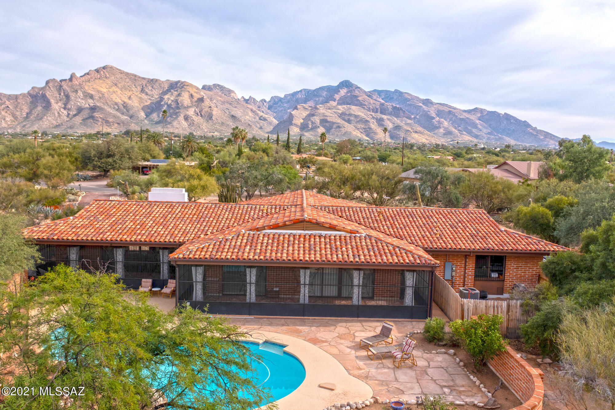 Casas Adobes Estates NO. 3-A - Residential