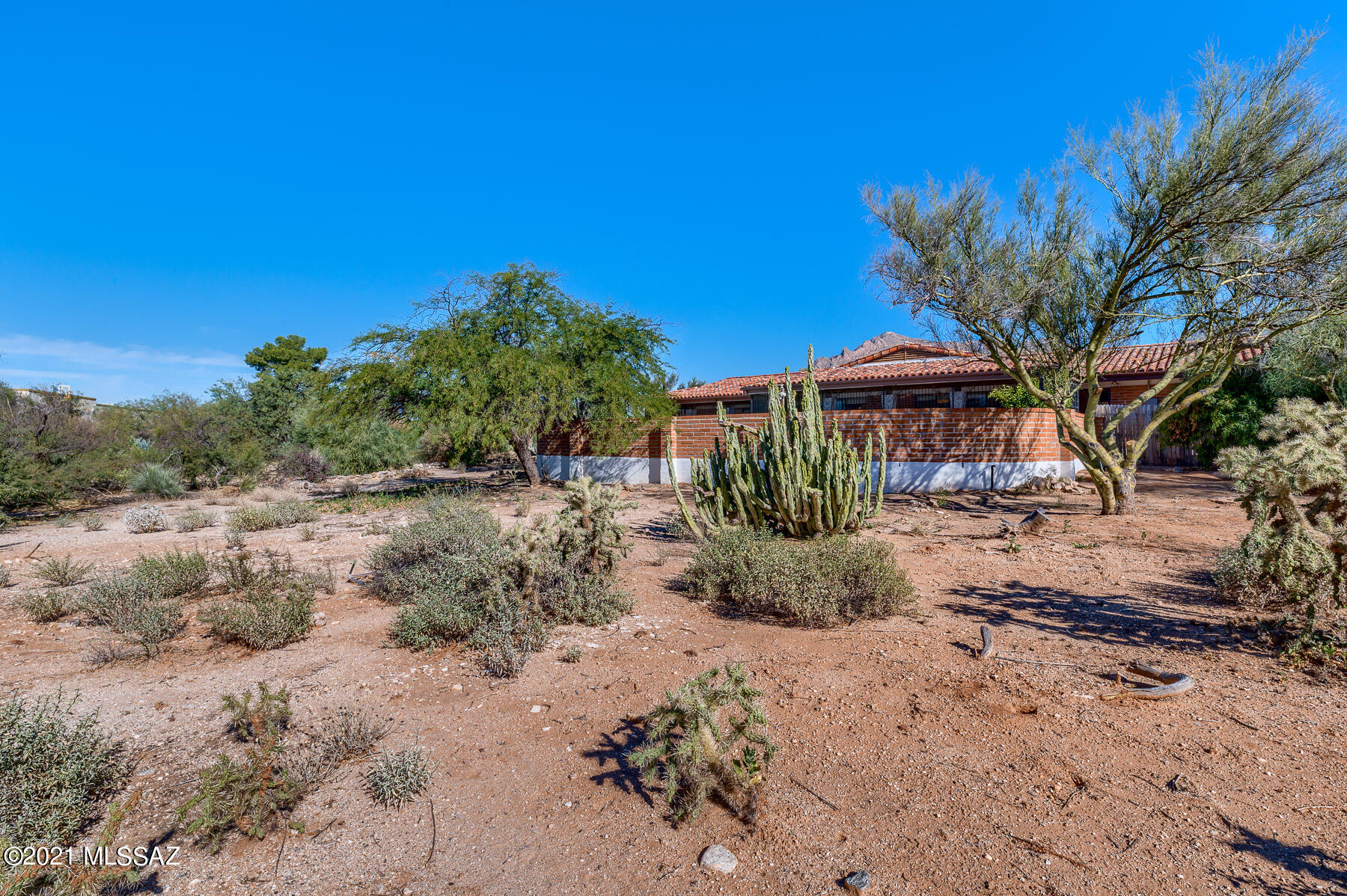 Casas Adobes Estates NO. 3-A - Residential
