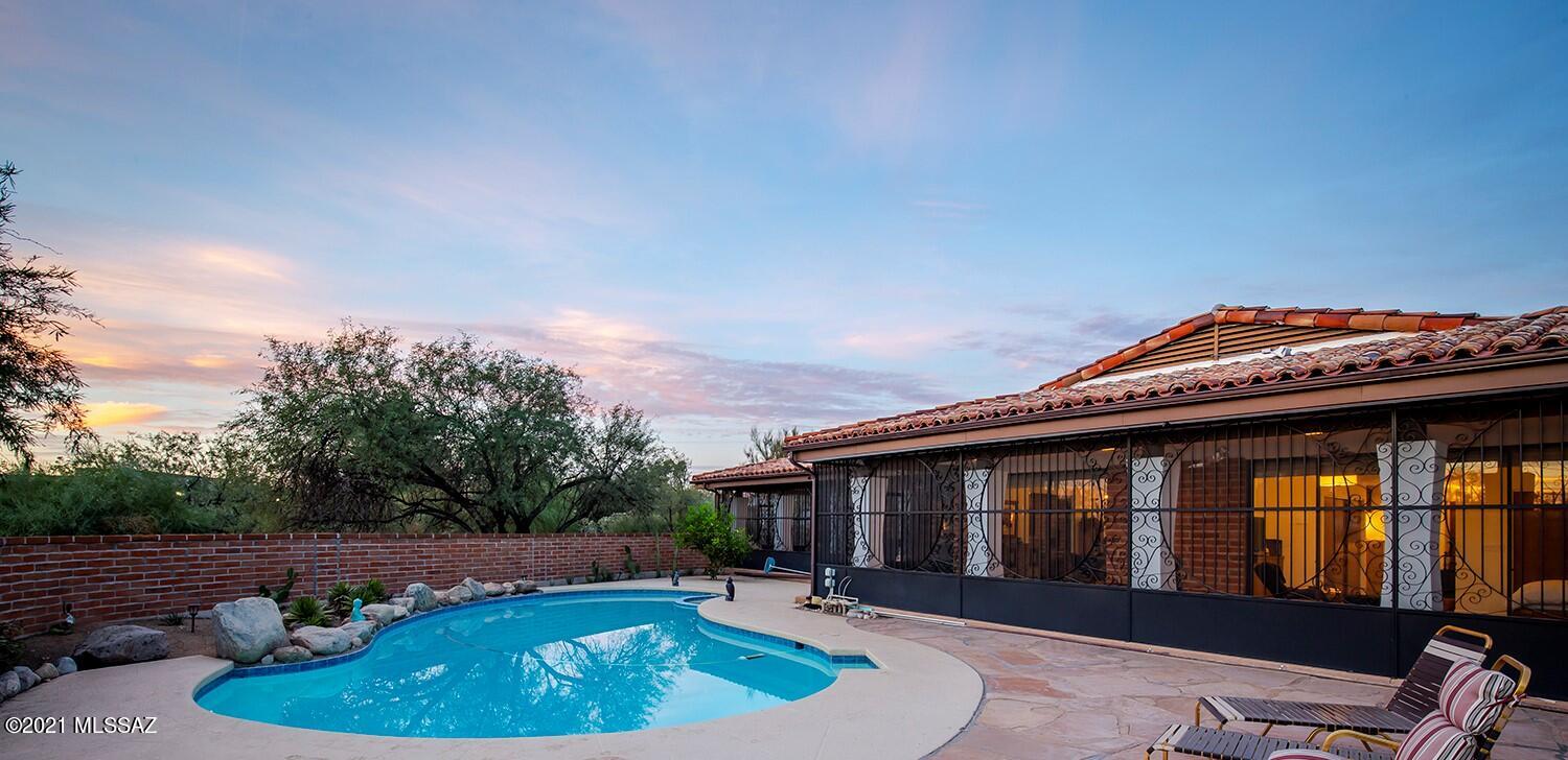Casas Adobes Estates NO. 3-A - Residential