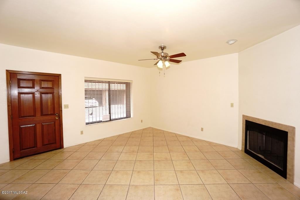 Amphitheater Acres Addn. - Residential Lease