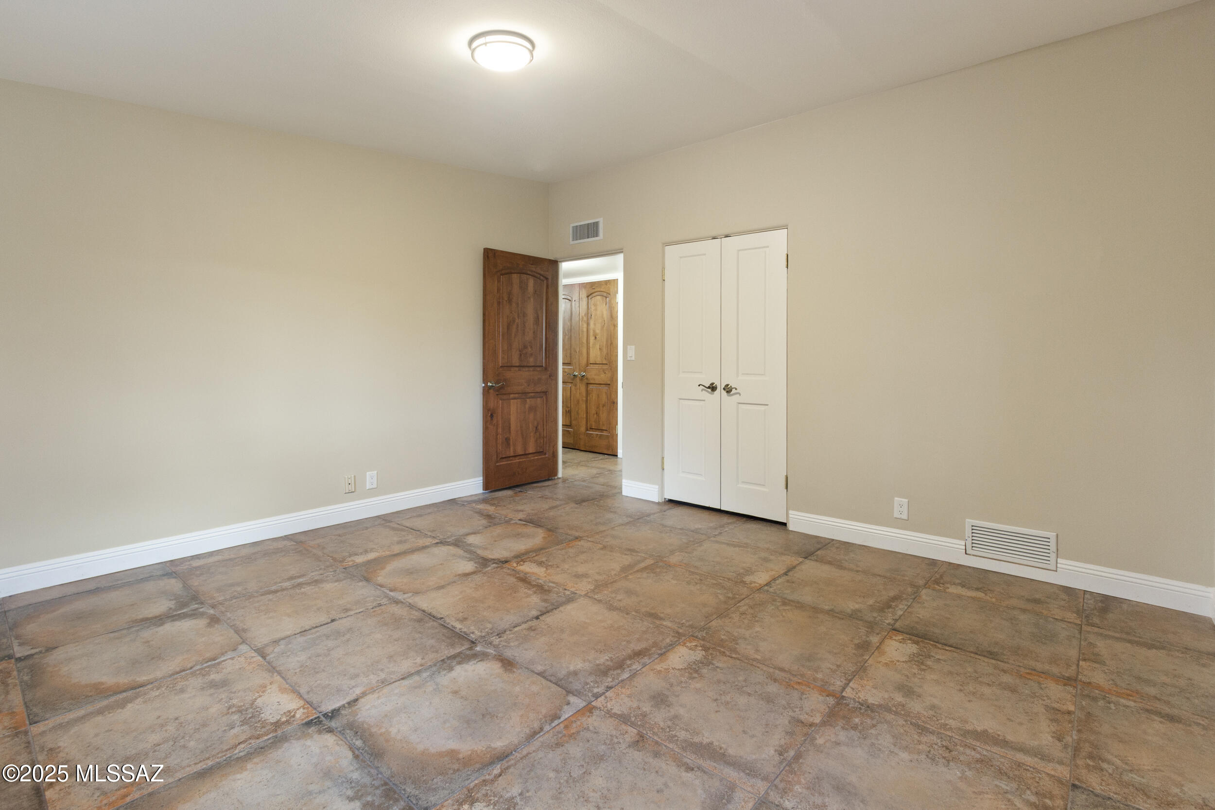 Country Club Estates NO. 1 - Residential