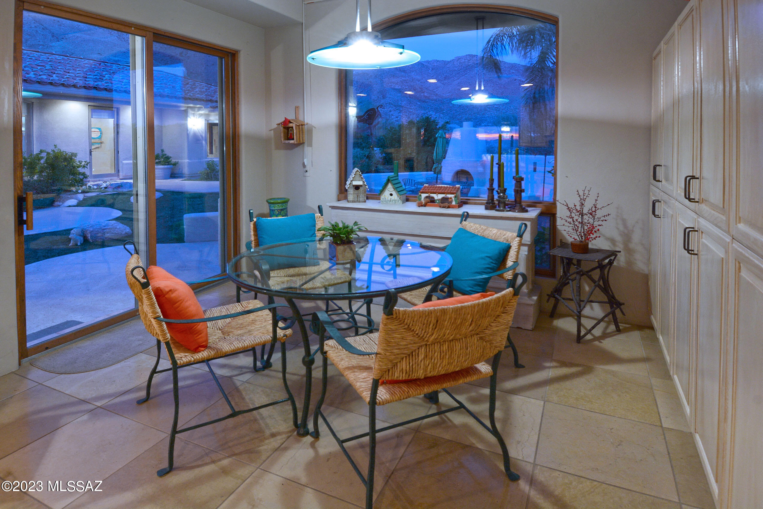 Finisterra (1-210) - Residential