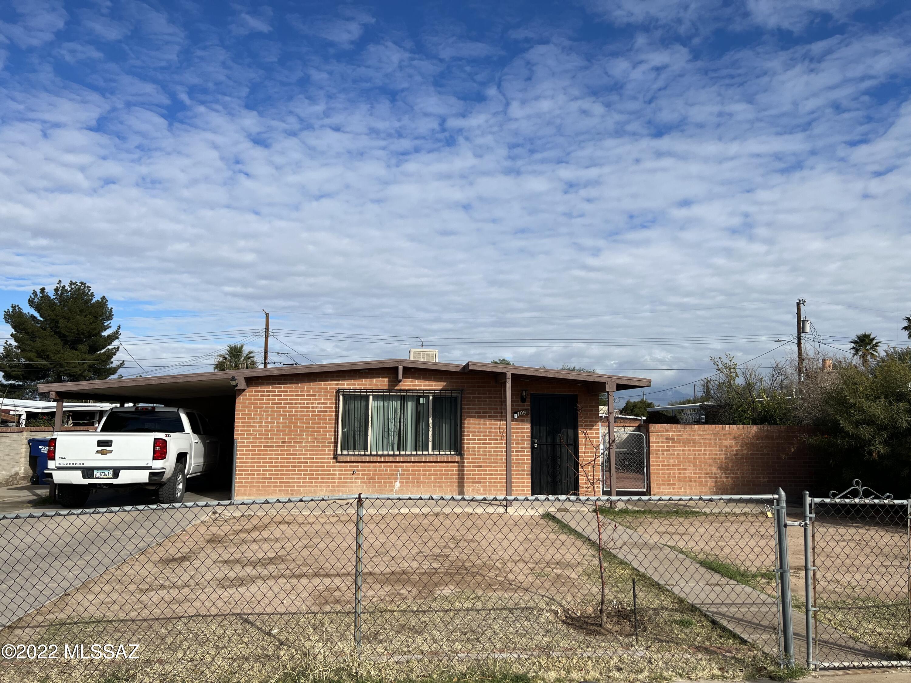 Cute 3 Bed 1.5 Bath brick home in a NO HOA neighborhood. The home offers a large lot, with a fenced side patio to enjoy BBQ's. 

Home is being Sold in ''As-Is'' condition.

Buyer to verify correct home square footage and lot dimensions.