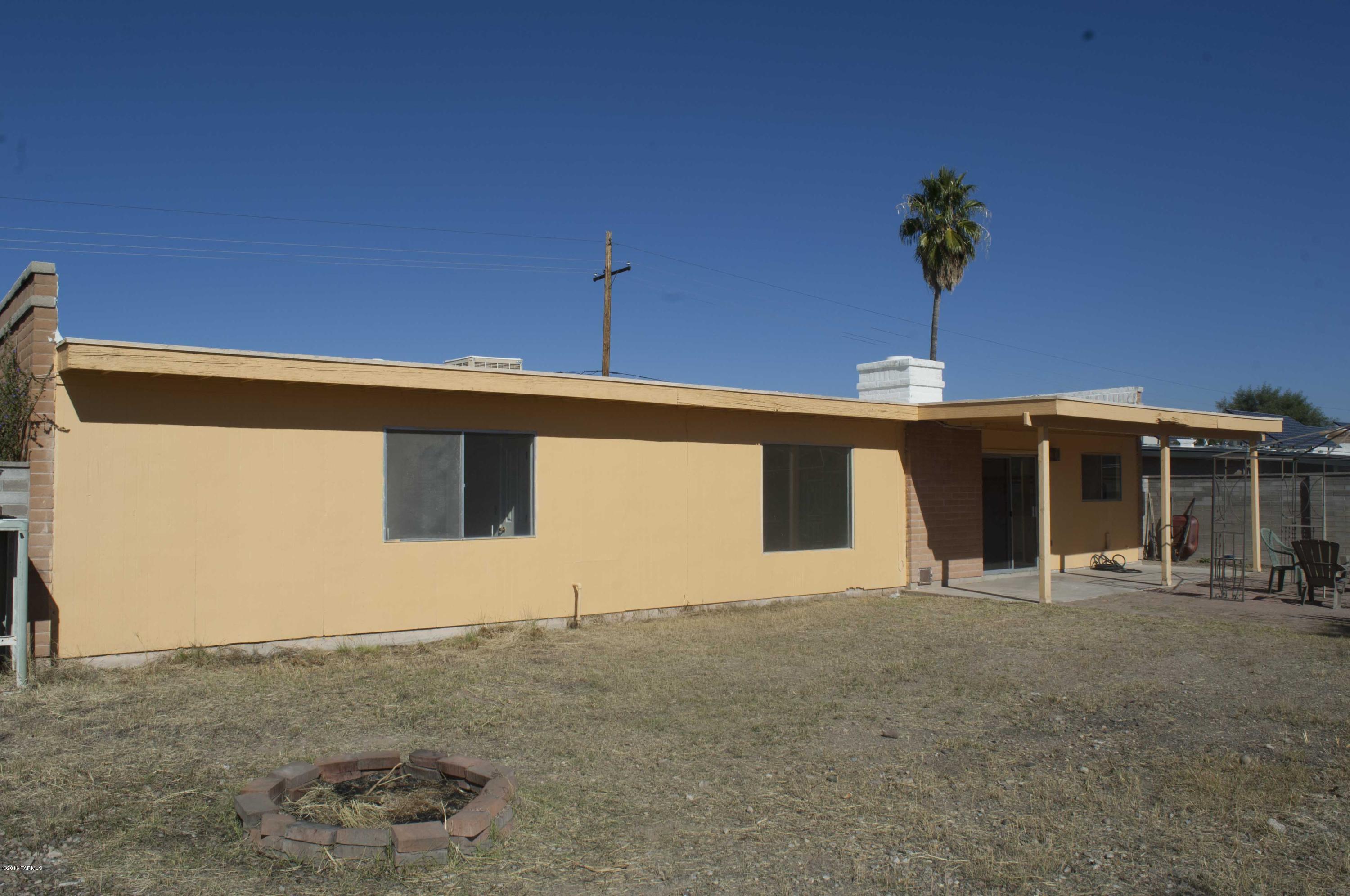 Broadway East (1-112) - Residential