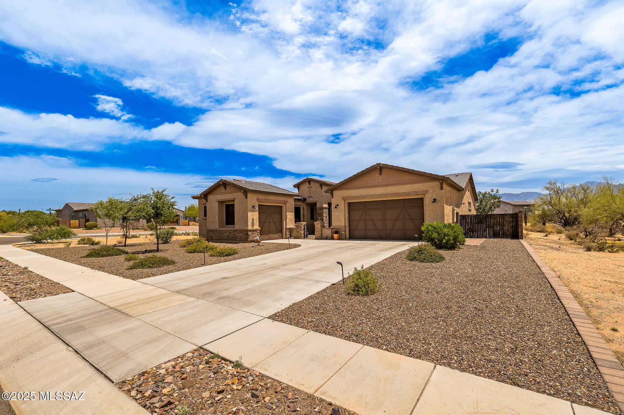Saguaros Viejos West - Residential