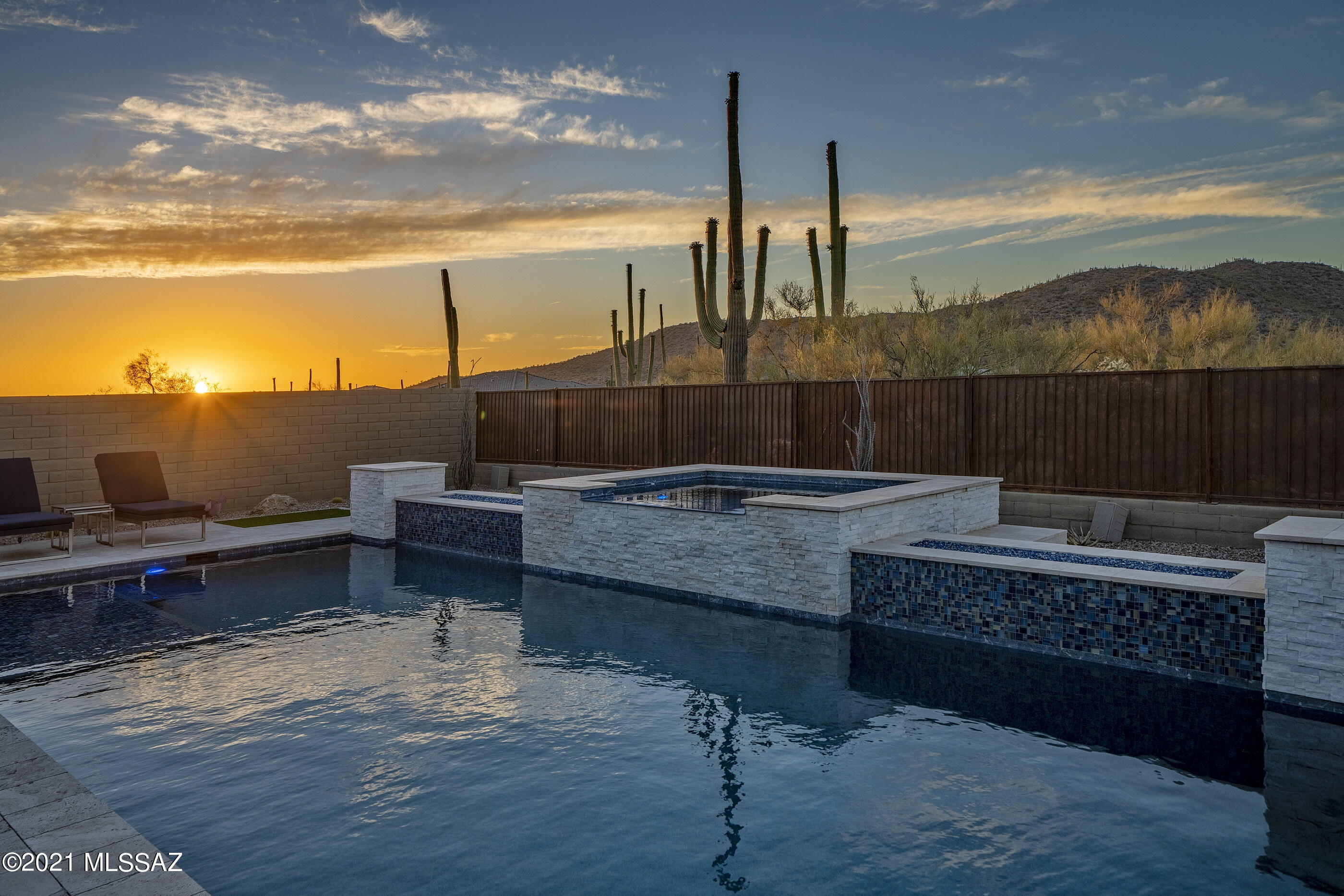 Boulder Bridge Pass II At Dove Mountain SQ20143250154 - Residential