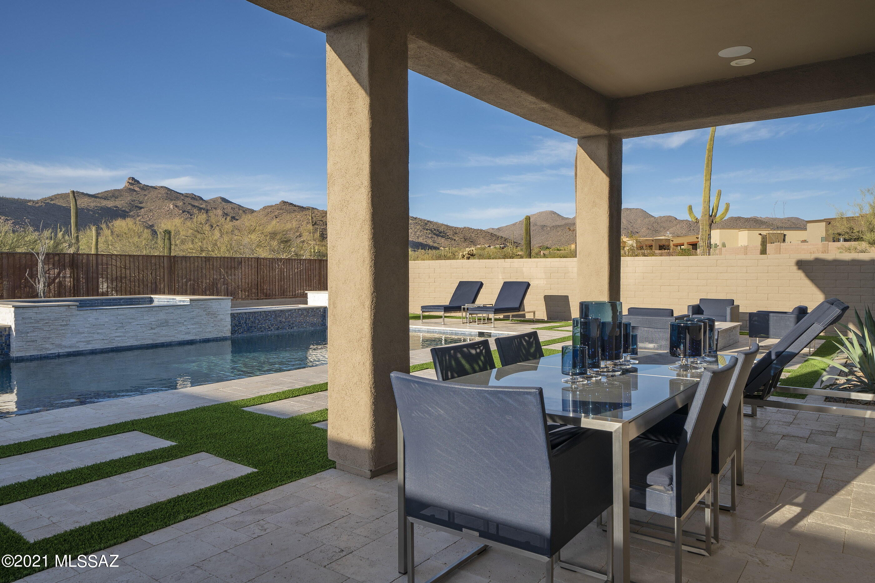 Boulder Bridge Pass II At Dove Mountain SQ20143250154 - Residential