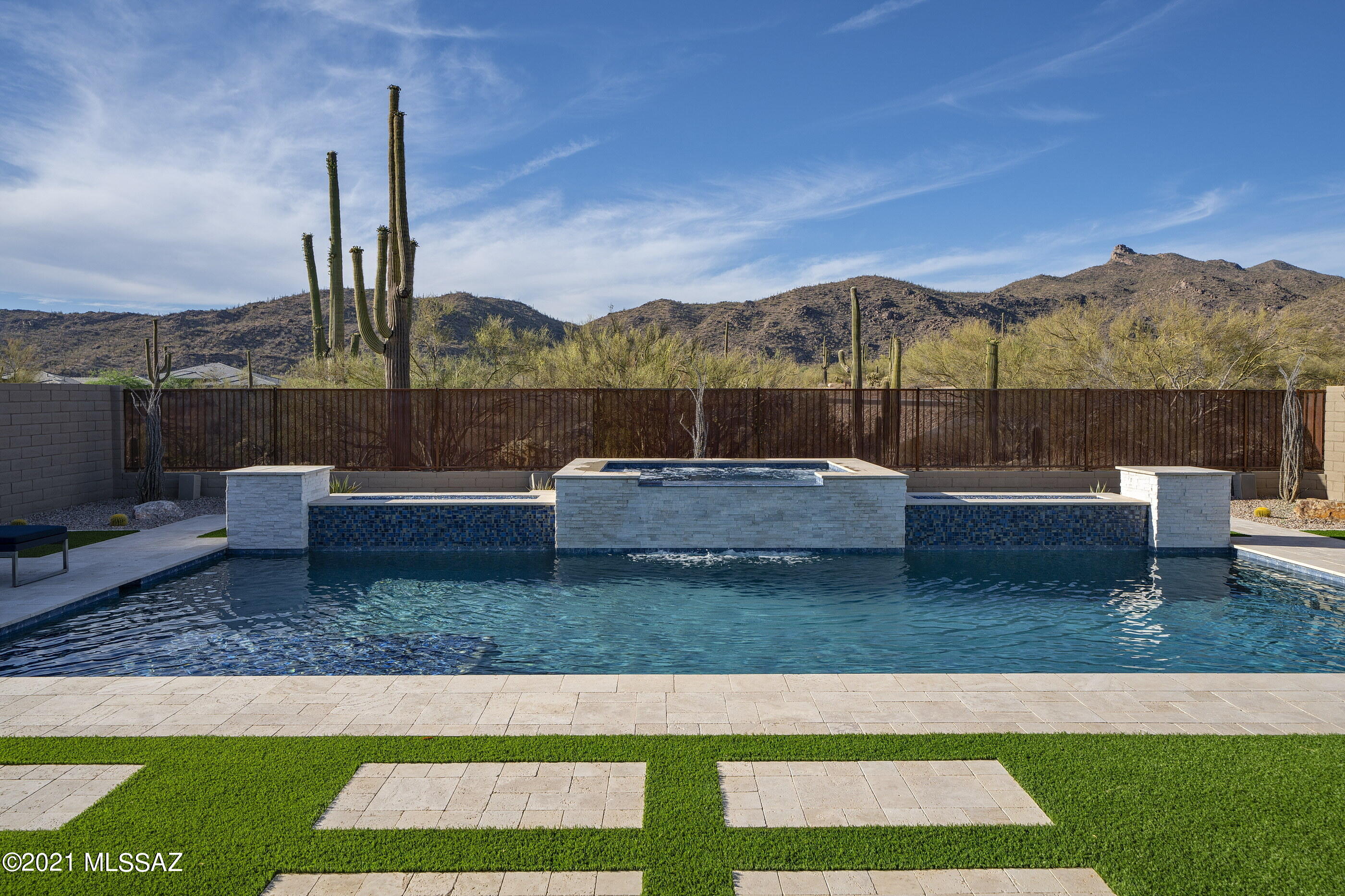 Boulder Bridge Pass II At Dove Mountain SQ20143250154 - Residential