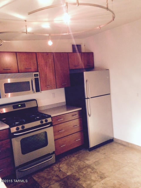 St. James Court - Residential Lease
