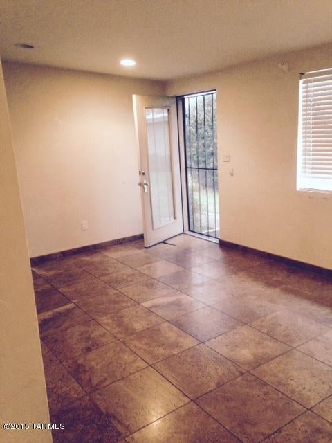 Great 2 bedroom townhouse located in a gated community available now! All tile flooring, stainless steel appliances, granite counter tops and updated bathroom. Located in a great location near restaurants, transportation, U of A and shopping! Washer and dryer in unit! Please call Nichol to schedule a viewing.