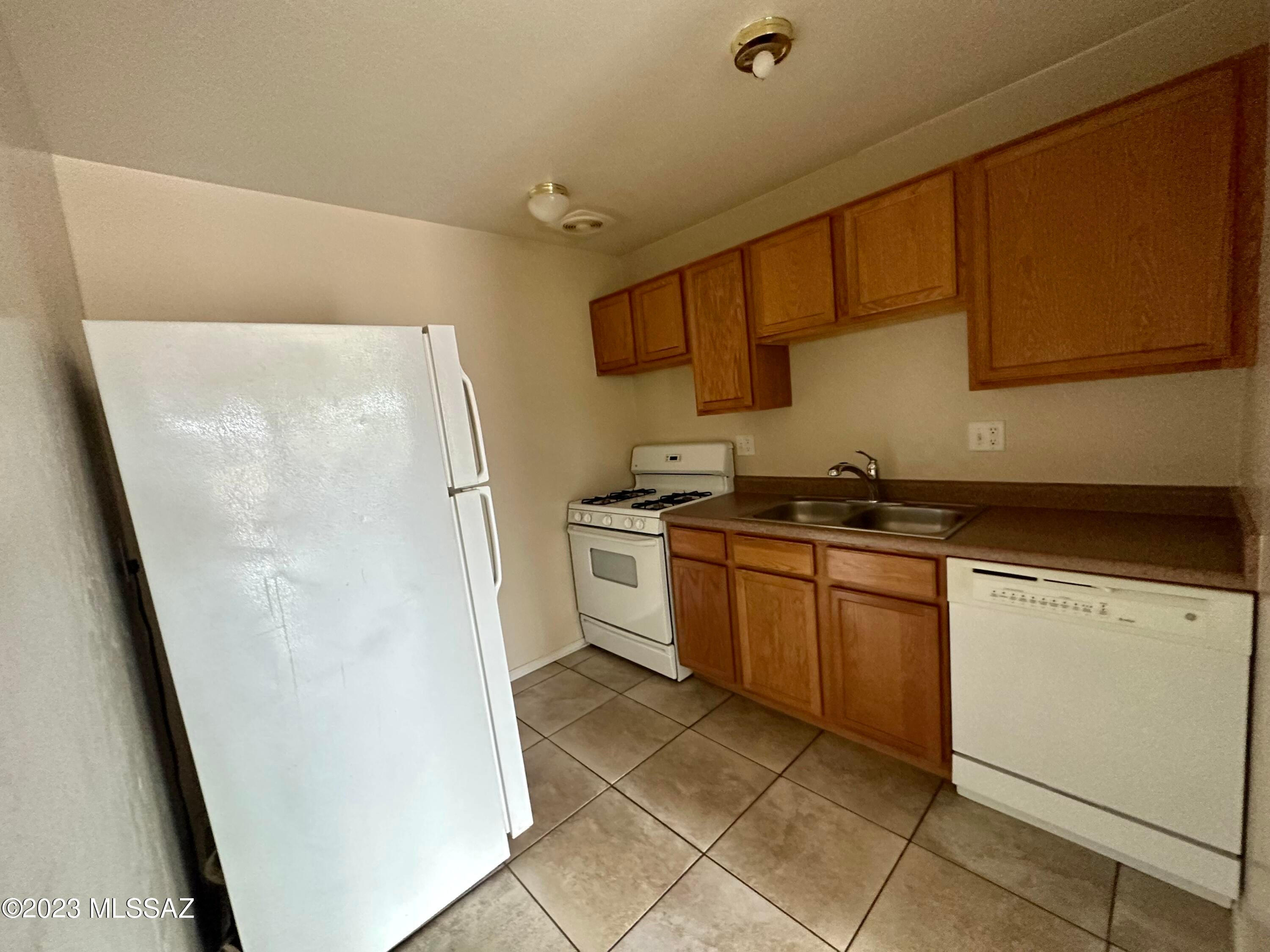 Sunset Foothills Condos (1-201) - Residential Lease