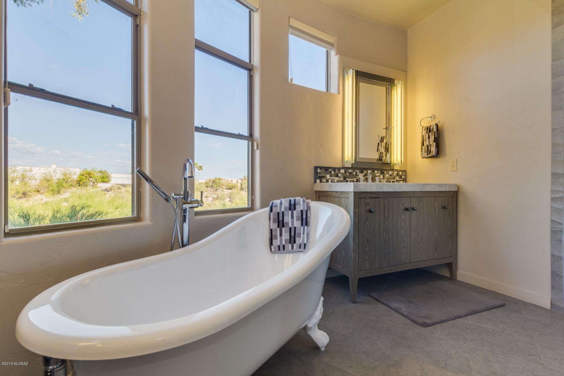 Catalina Foothills Estates NO. 10 (91-118, 120, 122, 124-126,154-160) - Residential