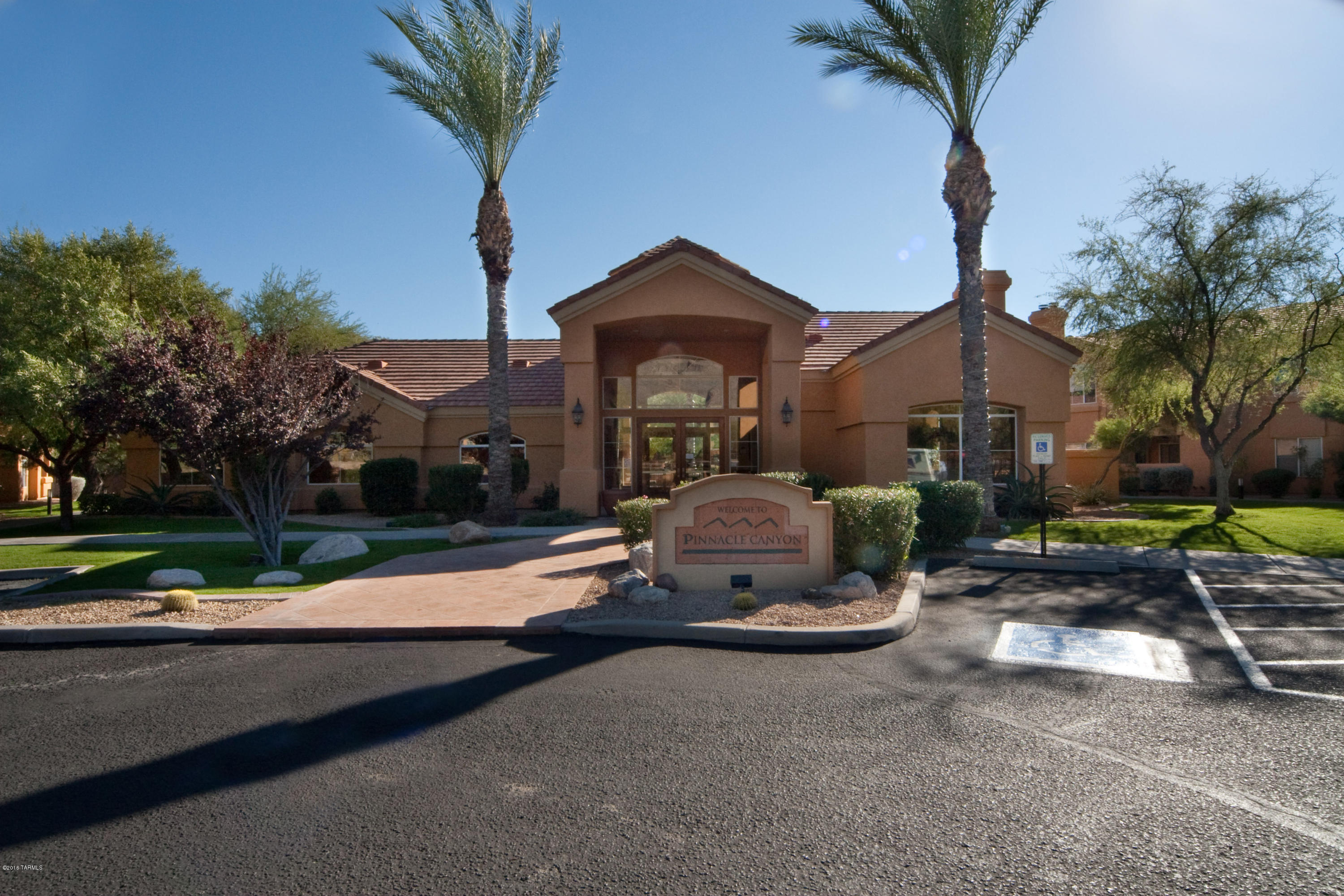 Popular Gated community near Sabino Canyon! Perfect for year-round living or seasonal ownership with resort style amenities. Sparkling and freshly updated- Upstairs corner unit 2BR/2BA w/1048sf includes tiled counters, SS appliances, newly tiled floors, new carpet, new interior paint, balcony, and covered carport #295. District 16 schools. Close to Ventana Canyon, golfing, Sabino Canyon visitor center, hiking trails, TMC- hospitals, La Encantada & Park Place malls. Community includes Clubhouse, exercise facilities, outdoor fireplace, gazebo, community pool & spa to enjoy. Priced right for purchase or lease at $1200/mo, whichever occurs first will cancel the other listing. Exceptional condition- Call to view today!
