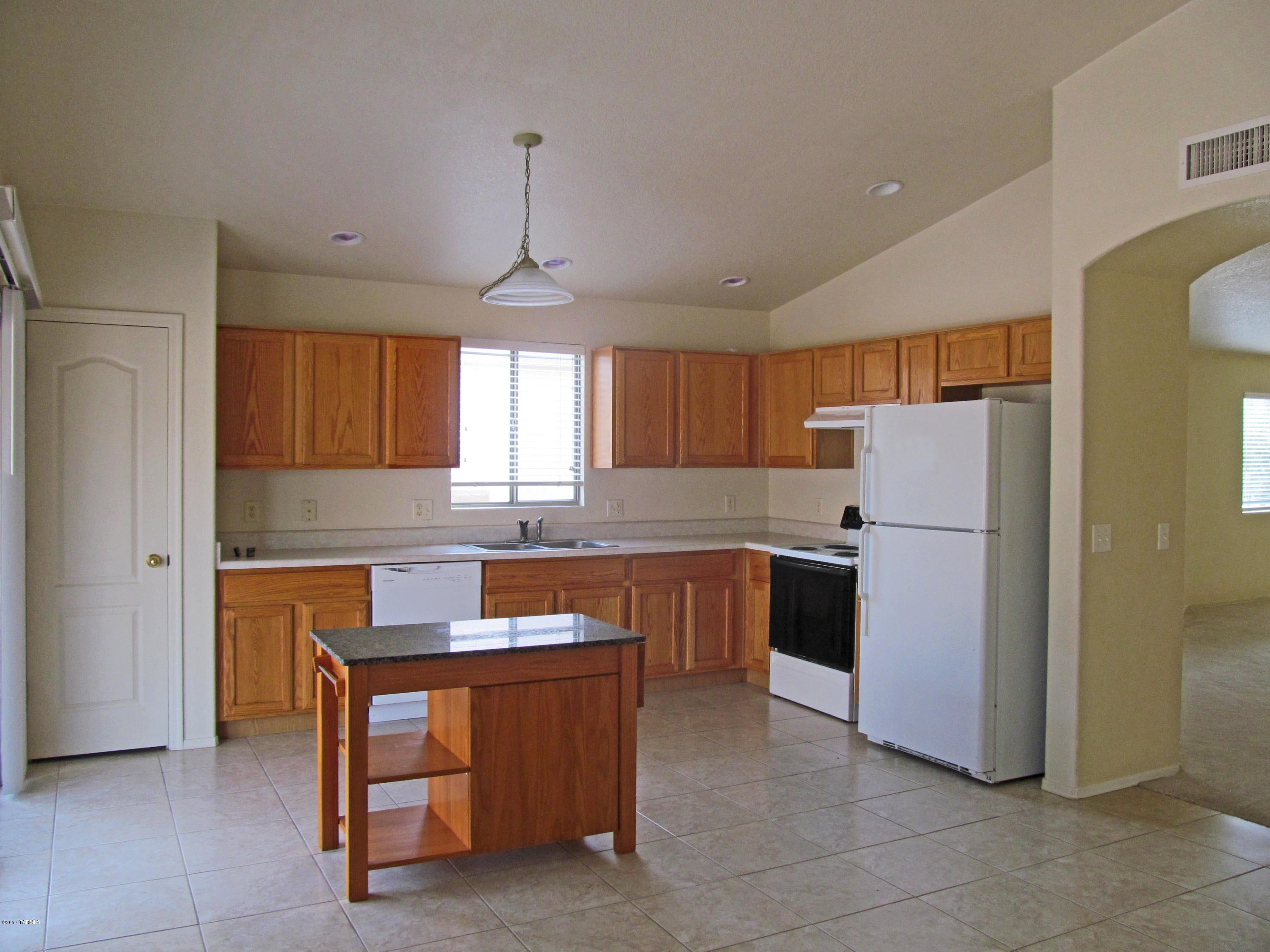 Mona Lisa Heights - Residential Lease