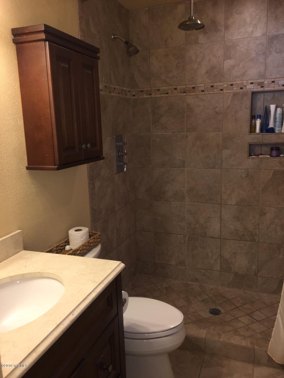 Kingston Knolls Terrace - Residential