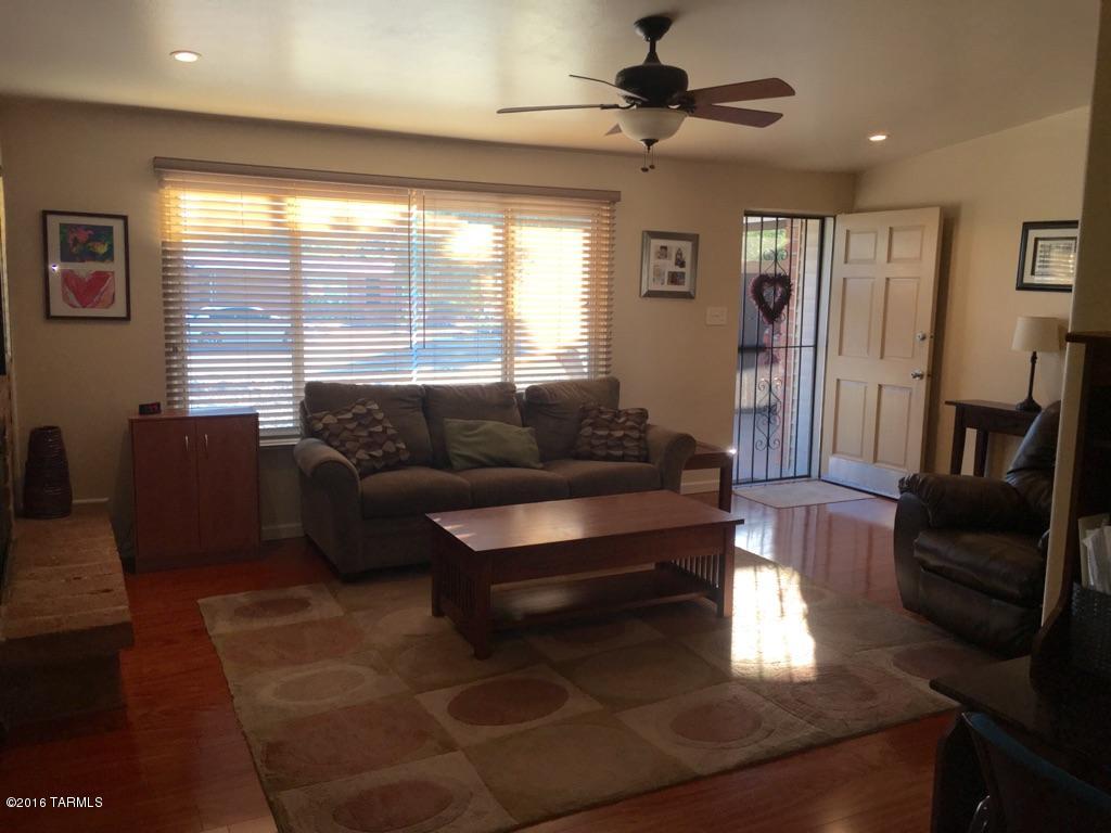 Kingston Knolls Terrace - Residential